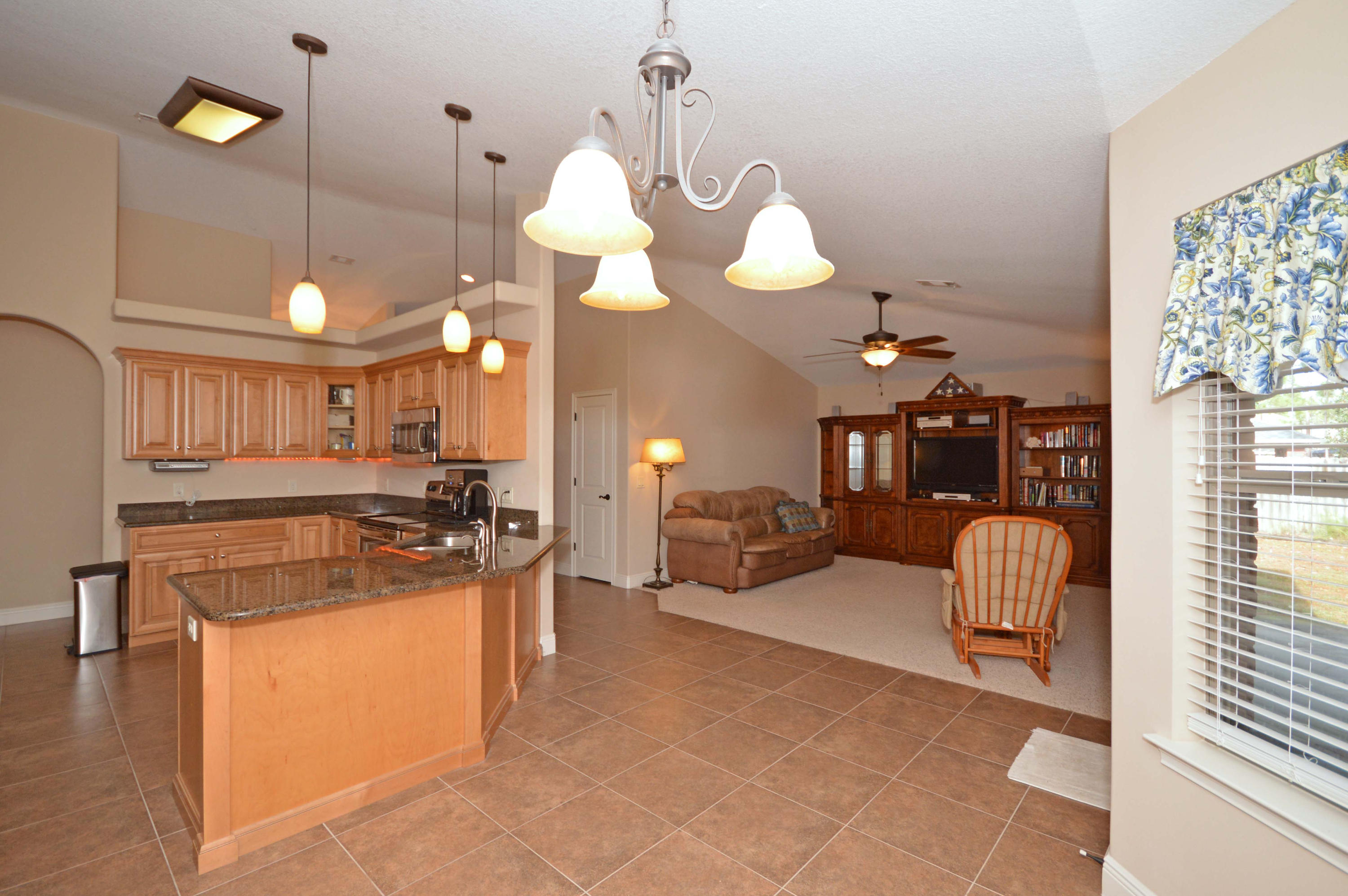 HOLLEY BY THE SEA - Residential