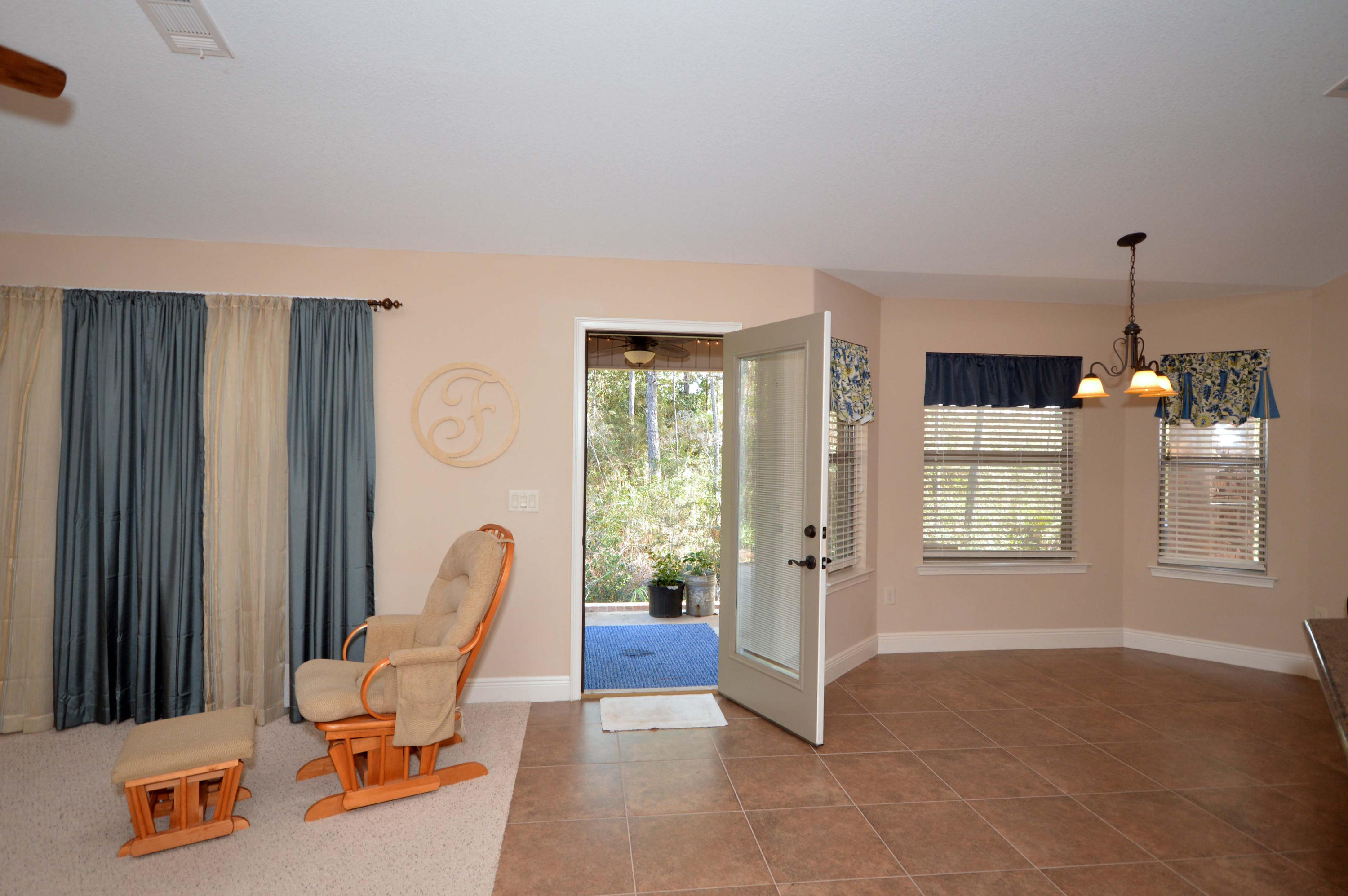 HOLLEY BY THE SEA - Residential