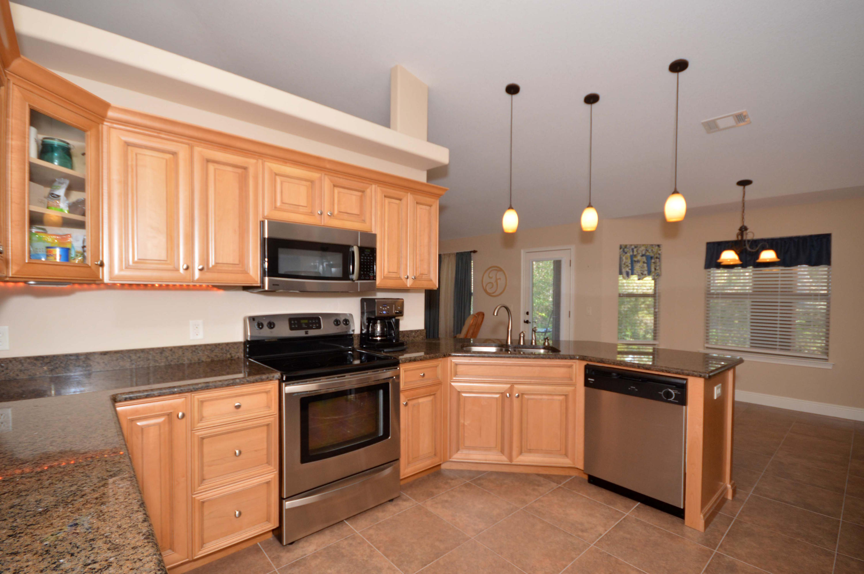 HOLLEY BY THE SEA - Residential