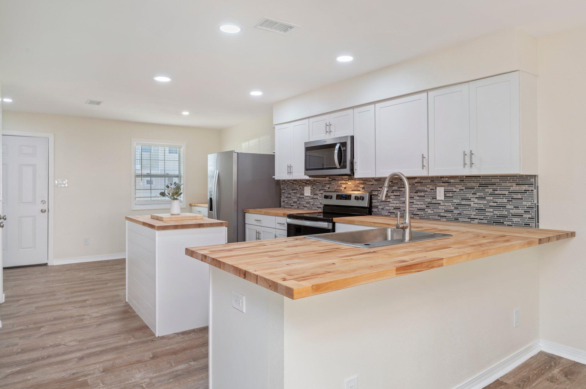 LEGION VILLAGE T/H - Residential