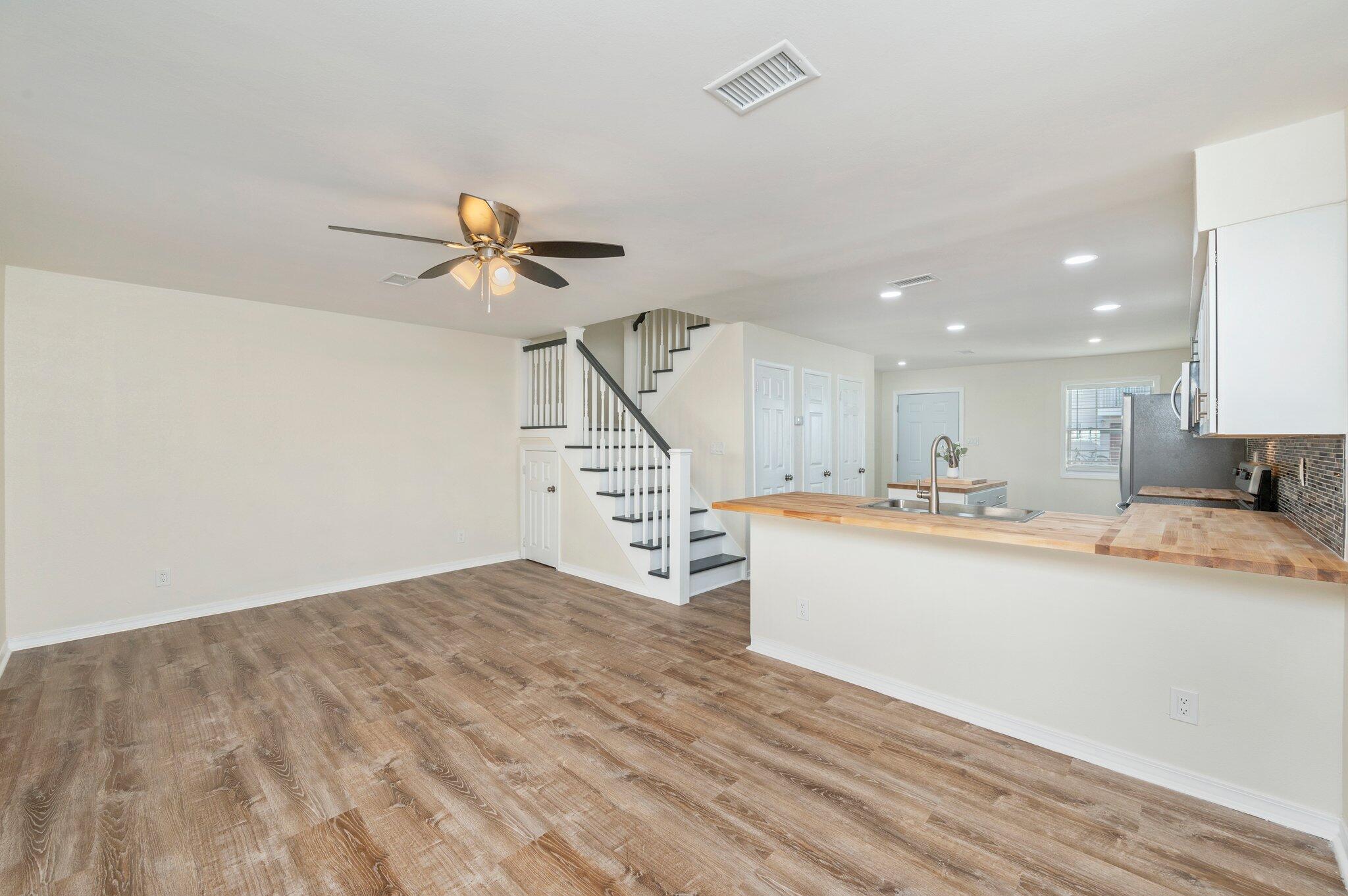 LEGION VILLAGE T/H - Residential