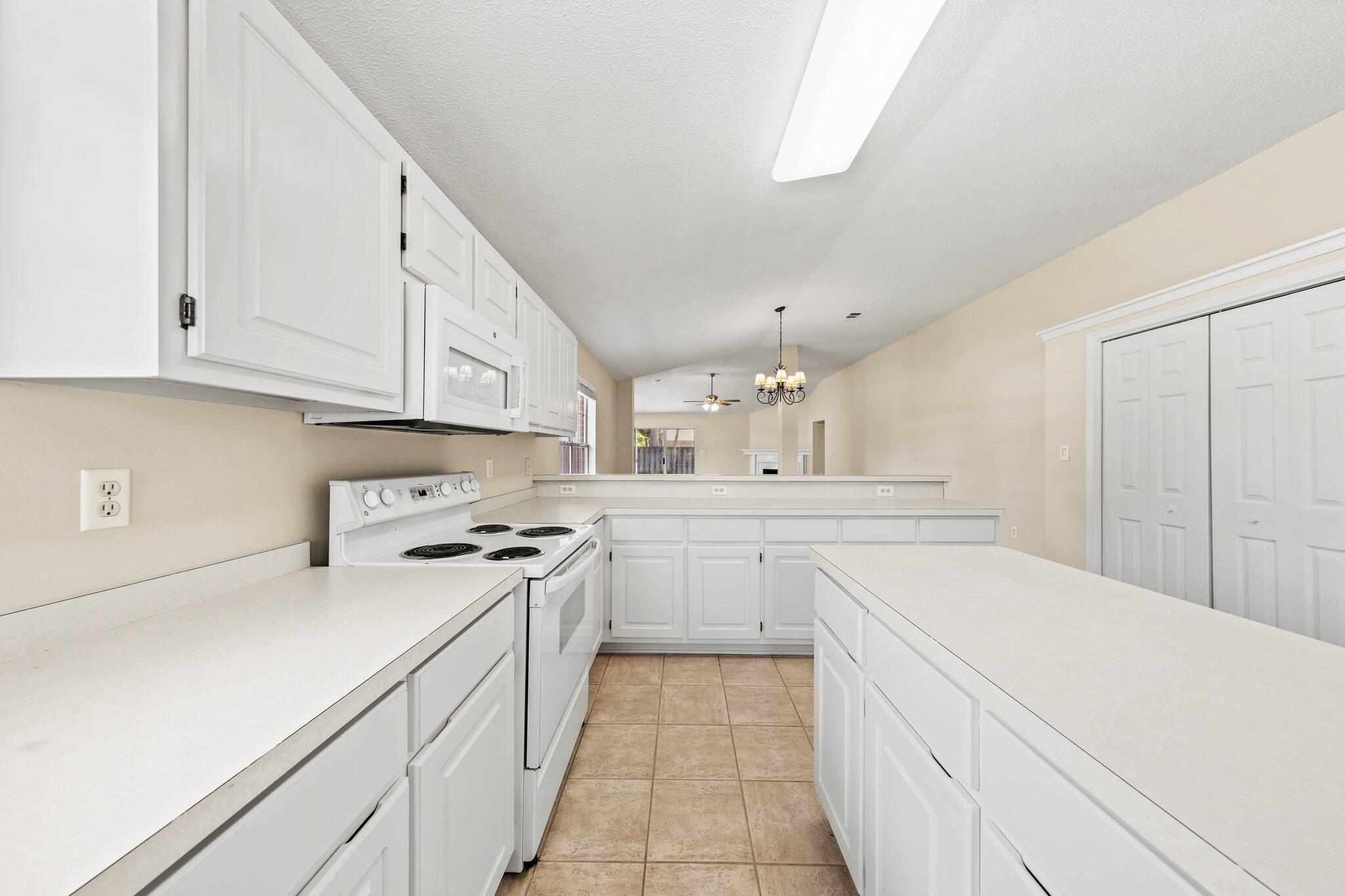 MAGNOLIA FOREST S/D PH 2 - Residential Lease