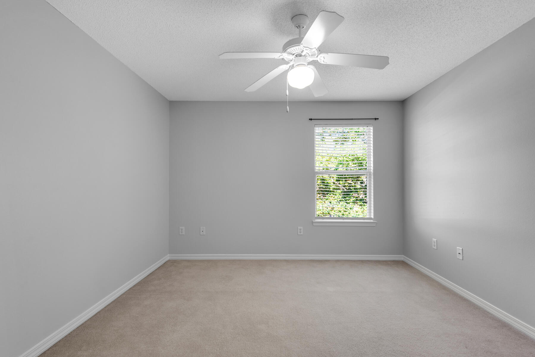 SANTA ROSA CONDO - Residential Lease