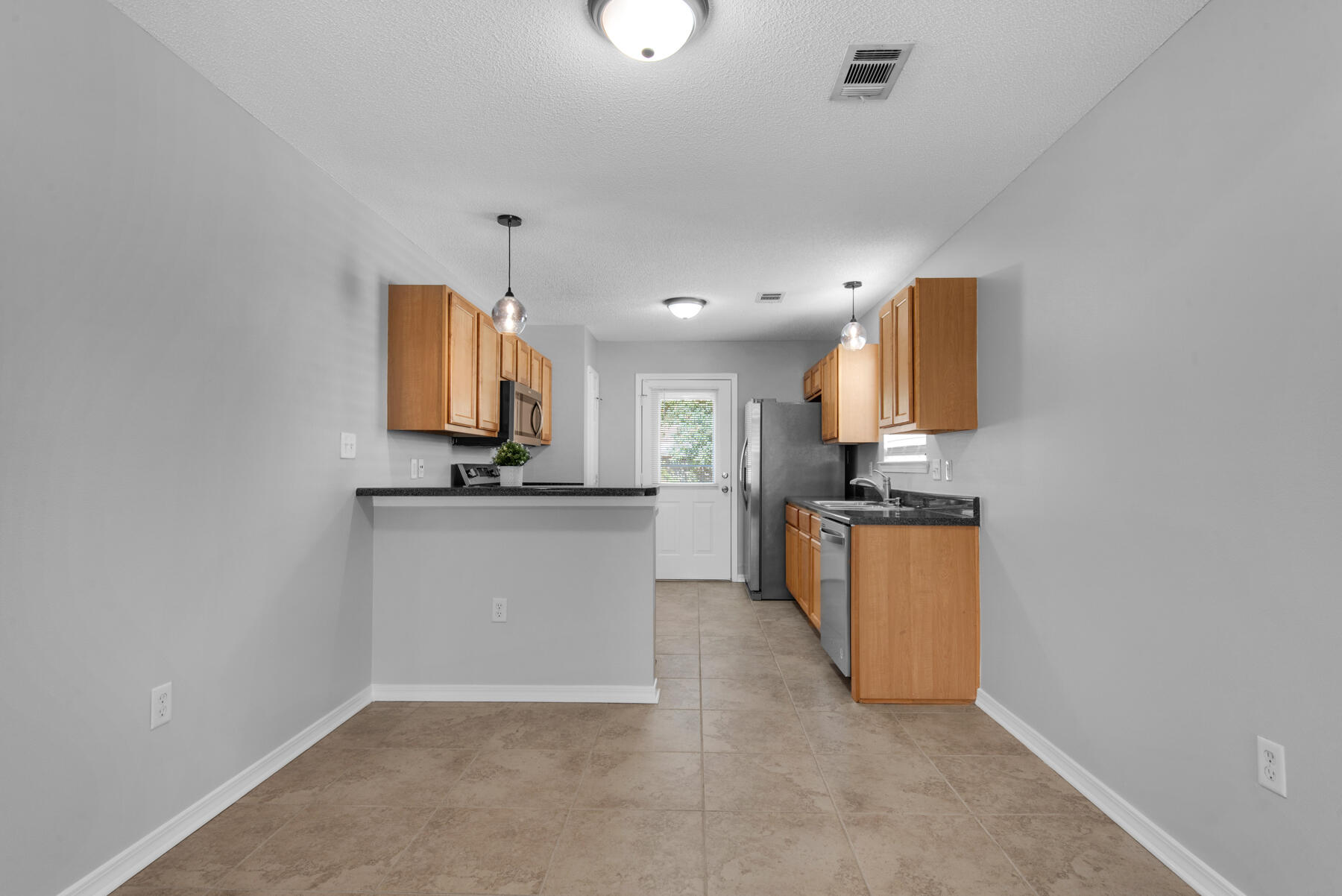 SANTA ROSA CONDO - Residential Lease