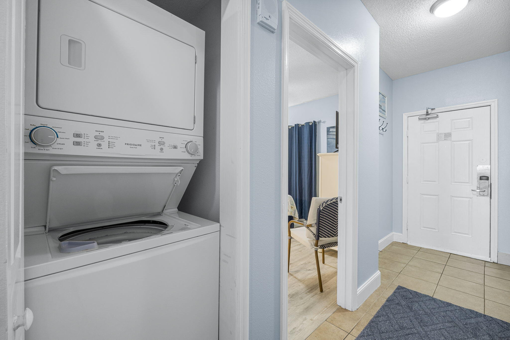 MAJESTIC BEACH TOWERS I - Residential