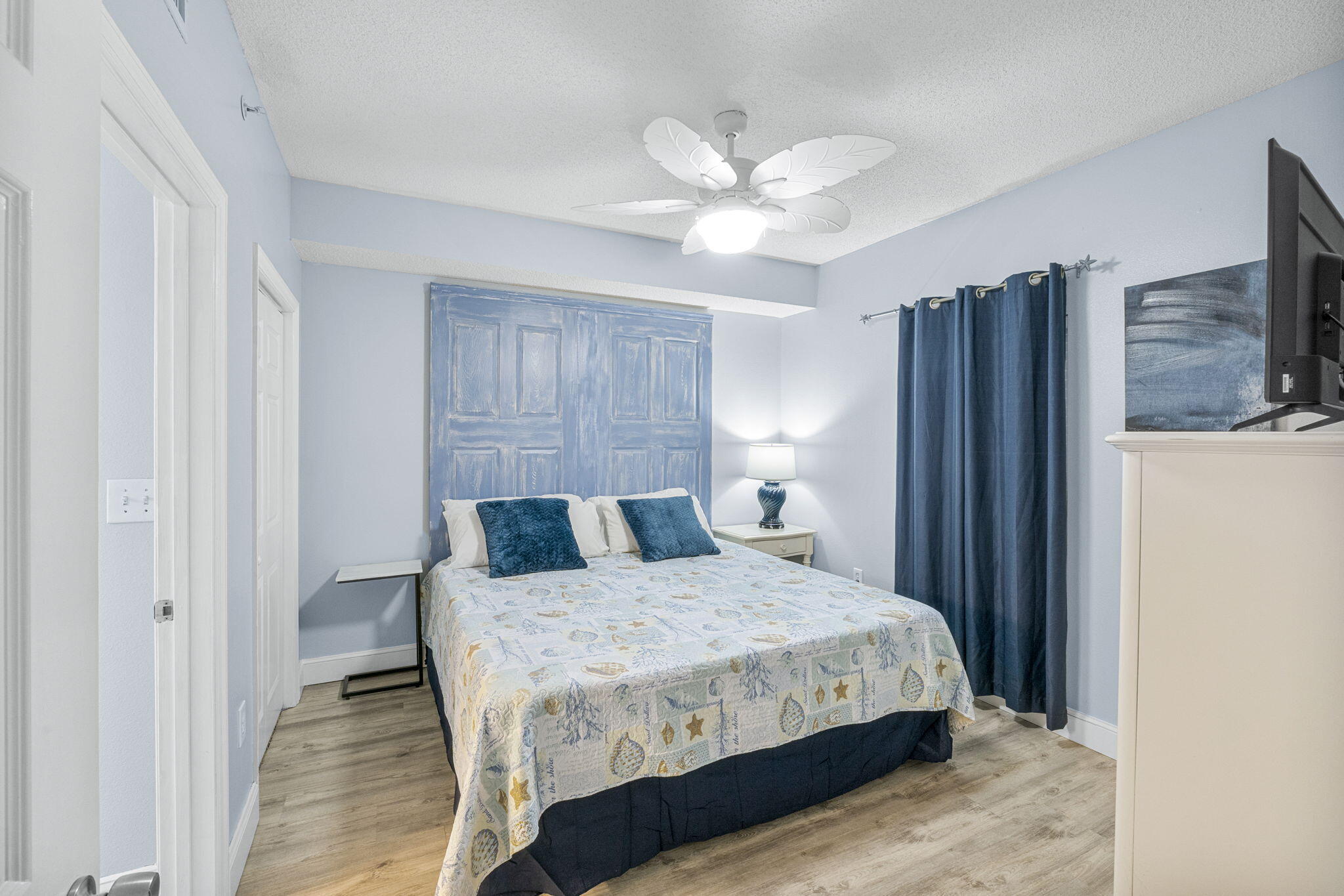 MAJESTIC BEACH TOWERS I - Residential