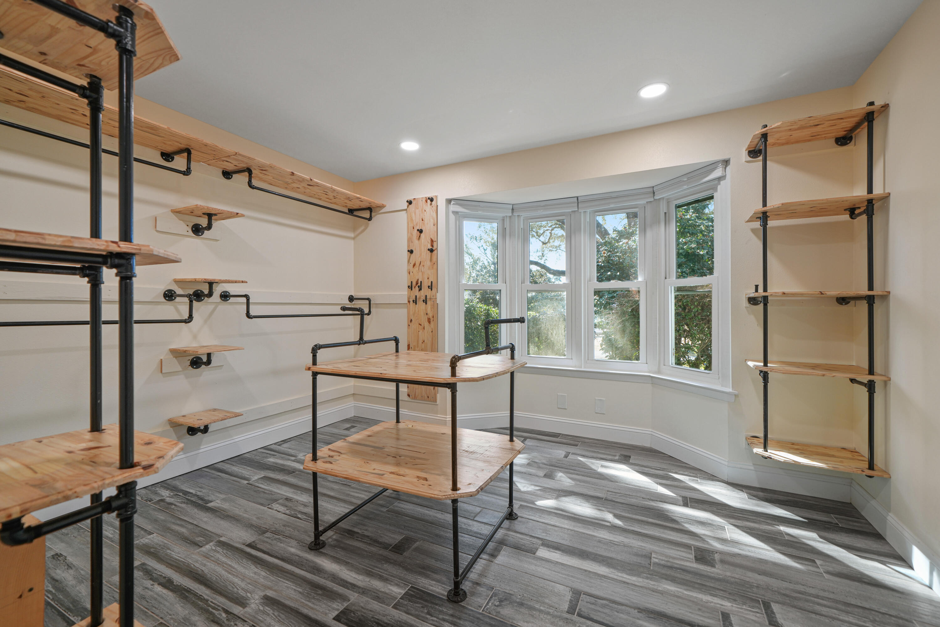 LONGWOOD - Residential