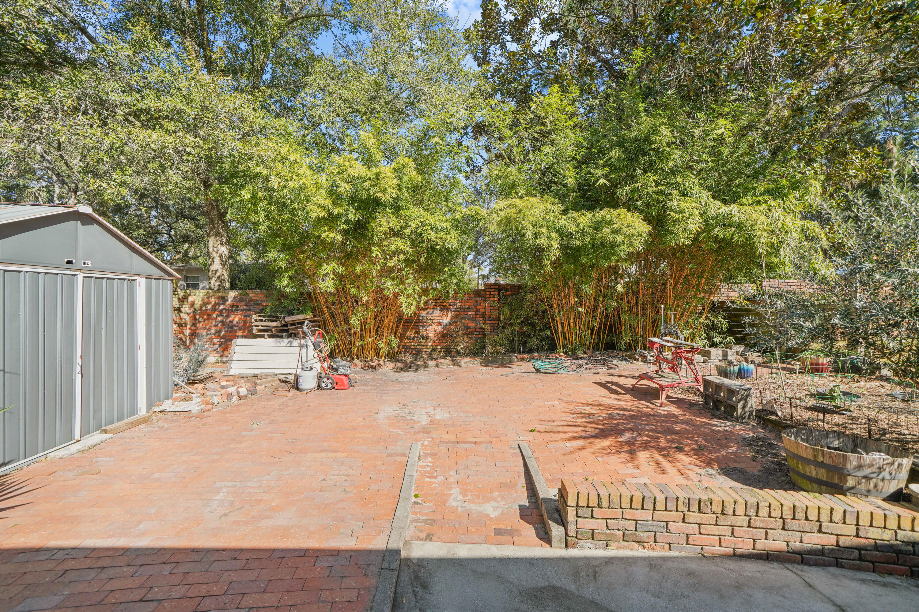 LONGWOOD - Residential