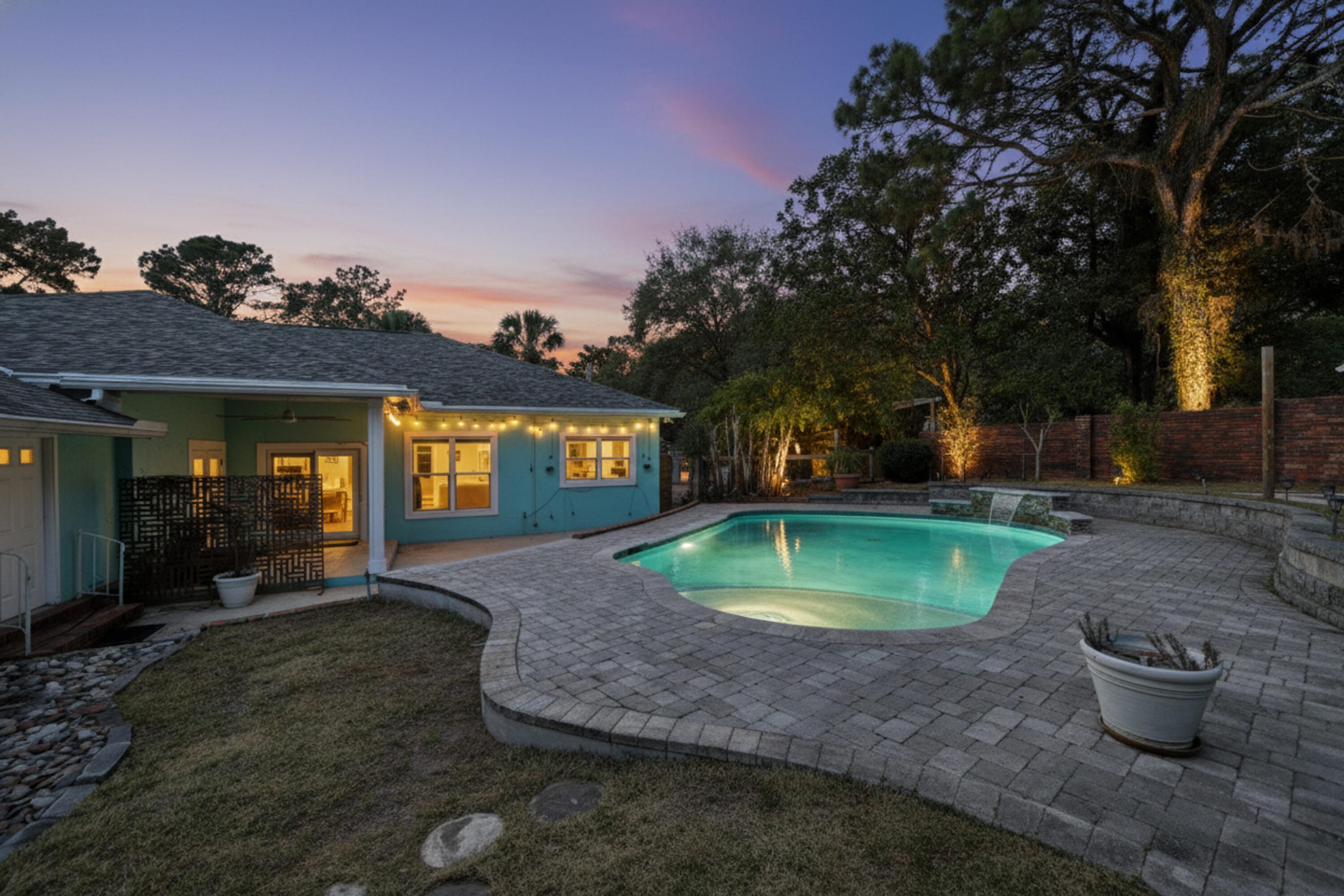 LONGWOOD - Residential