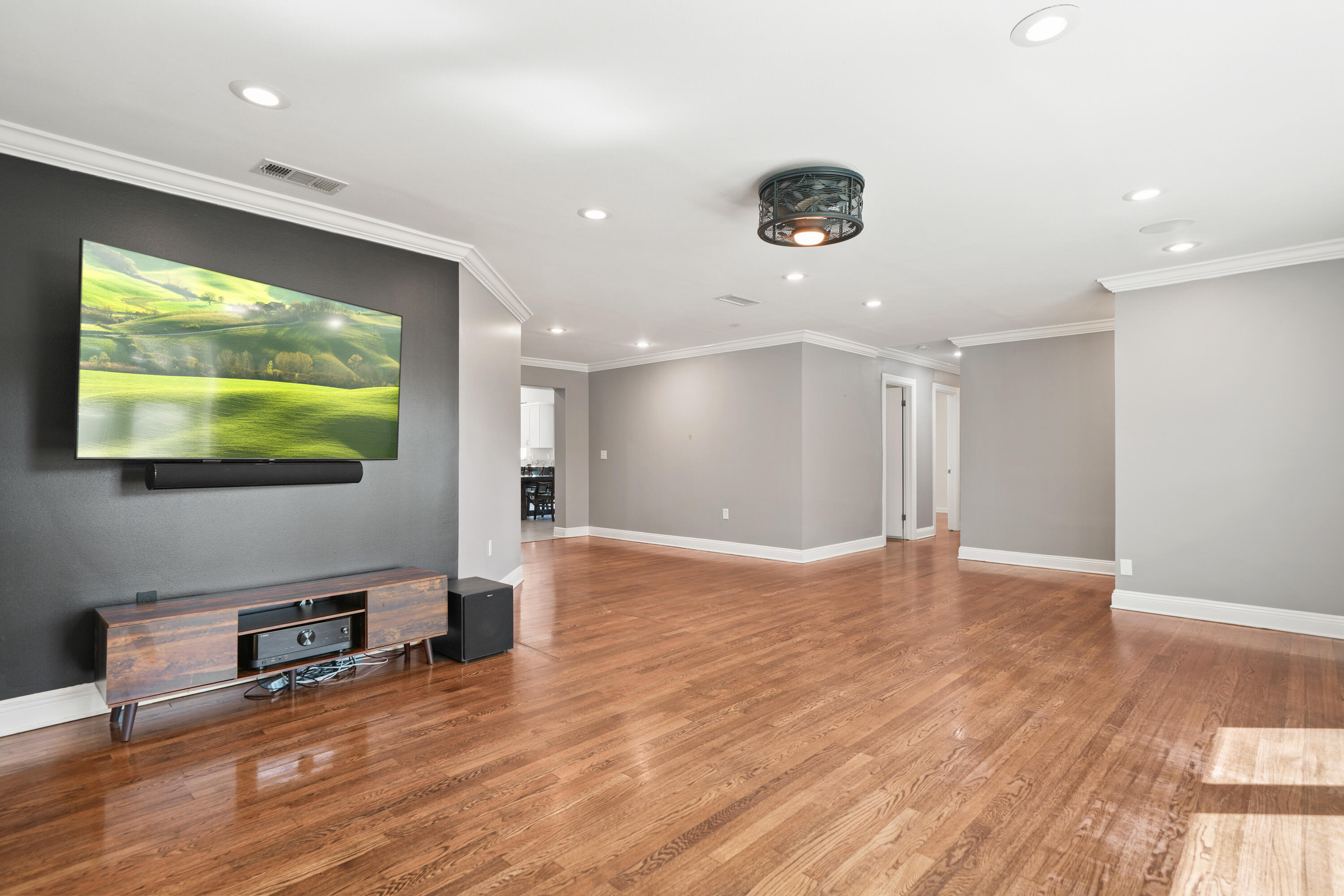 LONGWOOD - Residential