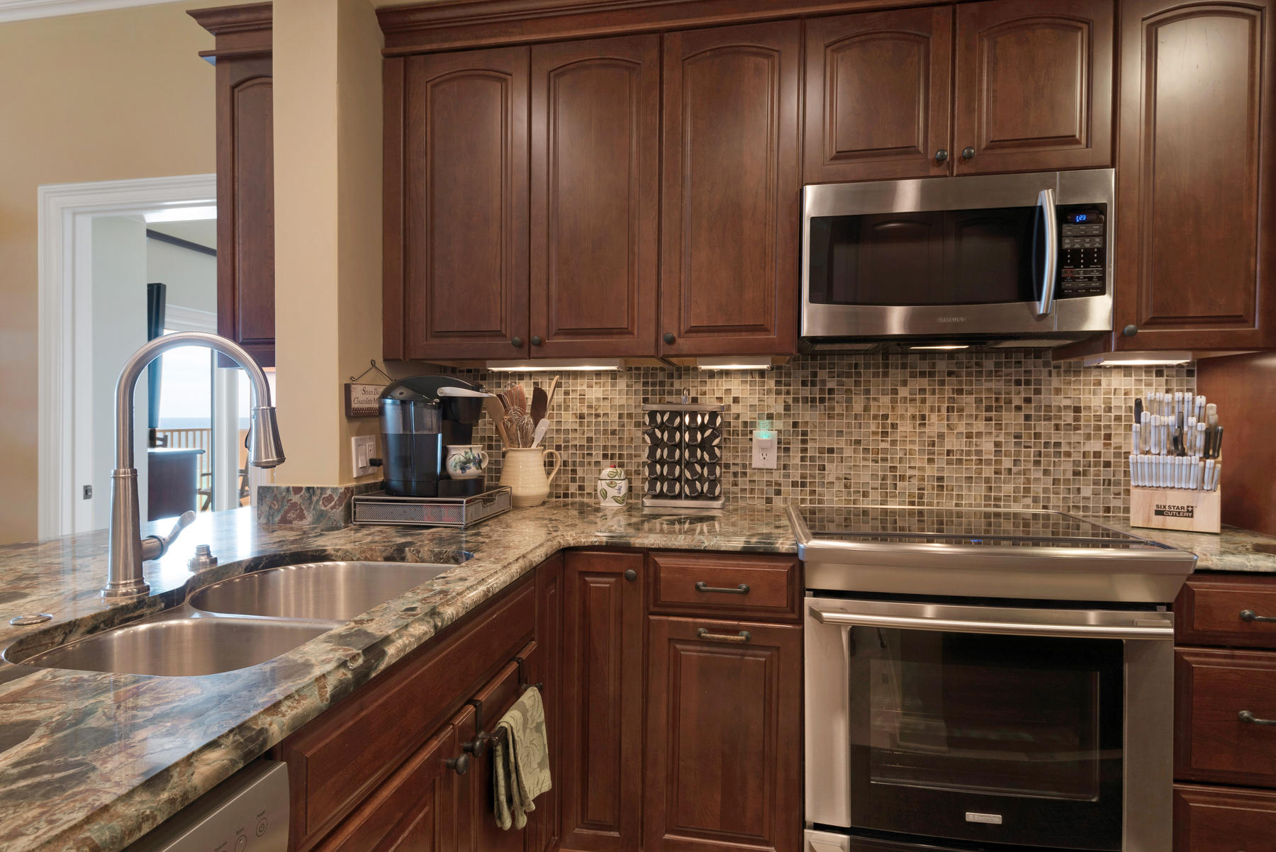 TOPS'L BEACH MANOR - Residential