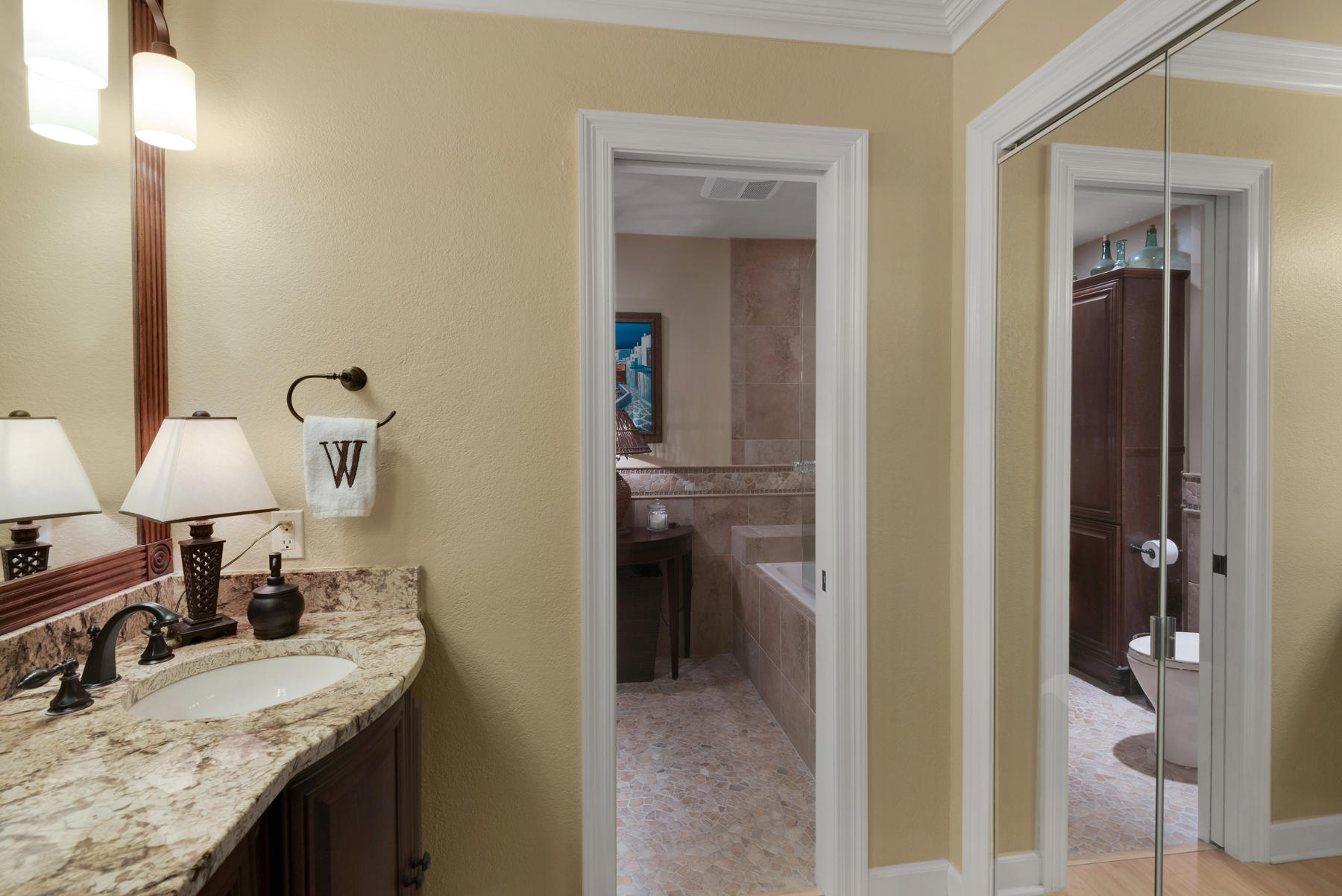 TOPS'L BEACH MANOR - Residential