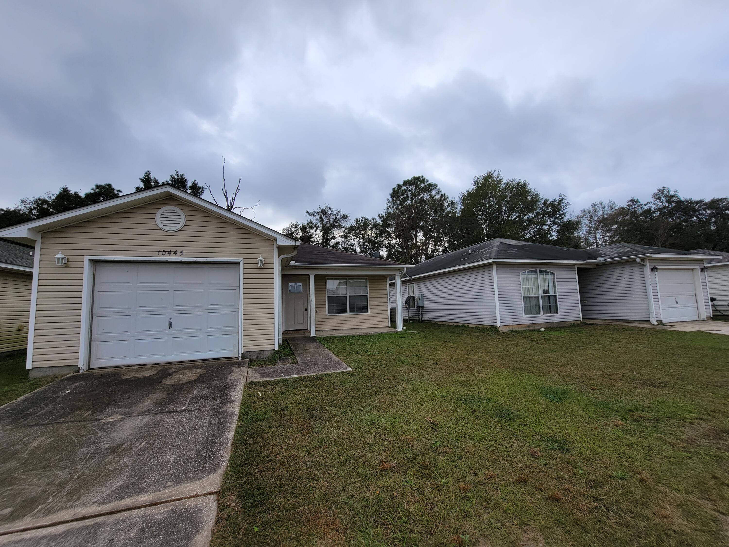 MAPLE OAKS - Residential