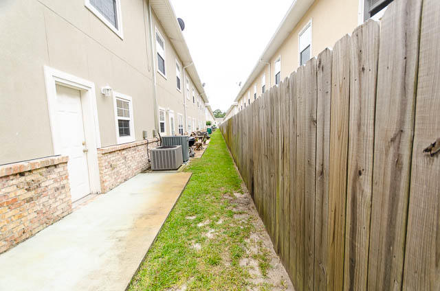 MERIDIAN SQUARE TOWNHOMES - Residential