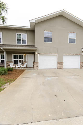 MERIDIAN SQUARE TOWNHOMES - Residential