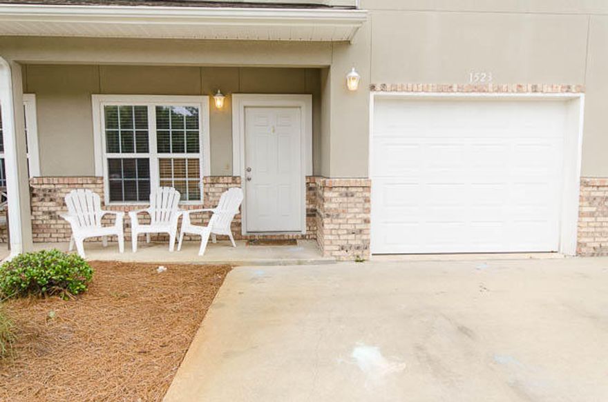 RARE OPPORTUNITY TO OWN THIS 2007 MERIDIAN TOWN HOME THAT IS MOVE IN READY, RIGHT OUTSIDE HURLBURT AFB BACK GATE!!! 3 BEDROOM PLUS LOFT, 2.5 Baths, LARGE LAUNDRY ROOM, 1 CAR GARAGE, GRANITE KITCHEN, HARDWOOD FLOORS, OPEN KITCHEN AND DINING ROOM, HIGH CEILINGS, TONS OF SUN LIGHT. YOU WILL LOVE ALL OF THE WALK IN CLOSETS & SPACIOUS BEDROOMS! LIVE MINUTES FROM WORK, BEACHES & SHOPPING!! MASTER SUITE INCLUDES WALK IN CLOSET & DOUBLE GRANITE VANITY IN MASTER BATH. THE LOFT CAN BE USED AS CHILDREN PLAY AREA, SECOND TV OR GAME ROOM OR EVEN AN OFFICE. Convenient Guest Bath upstairs for the 2 bedrooms as well as a half bath downstairs in main living area. Kitchen includes granite island perfect for bar stools & plenty of cabinetry with large pantry. Dining area is large enough for 8 top table plus office space or craft area! You will love the storage space in the downstairs laundry room and the walk in closet beneath the stairs. 1 Car garage as plenty of space for storage as well as 2nd refrigerator or deep freezer. Home includes both a front porch and back patio great for grilling and entertaining. Great Price for Home Owners or Investors!!! Call to see today! 