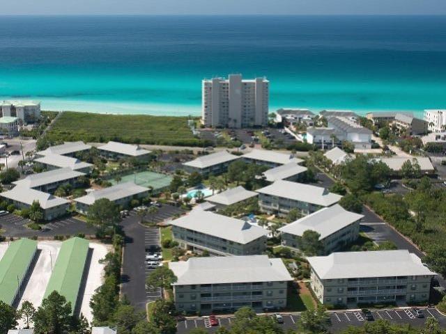 Beachwood Villas - Residential