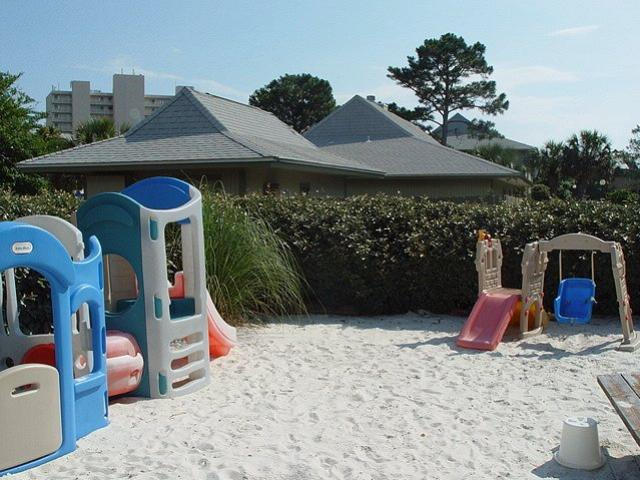 Beachwood Villas - Residential