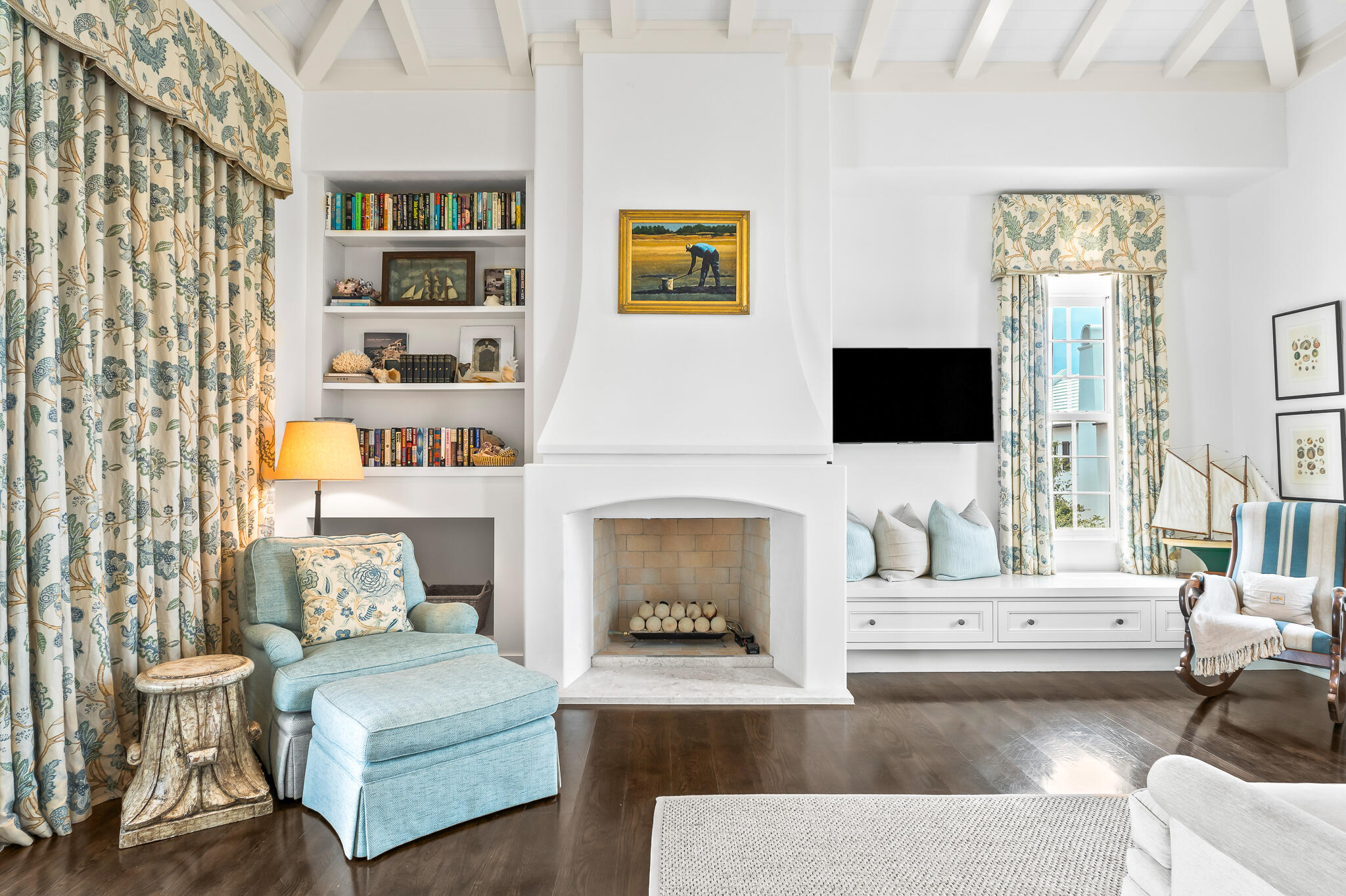 ALYS BEACH - Residential