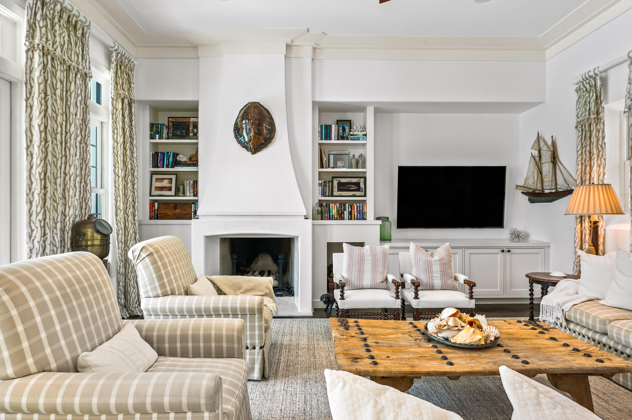 ALYS BEACH - Residential