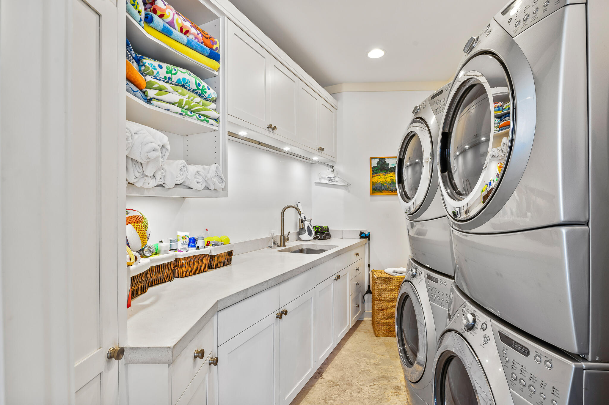 ALYS BEACH - Residential