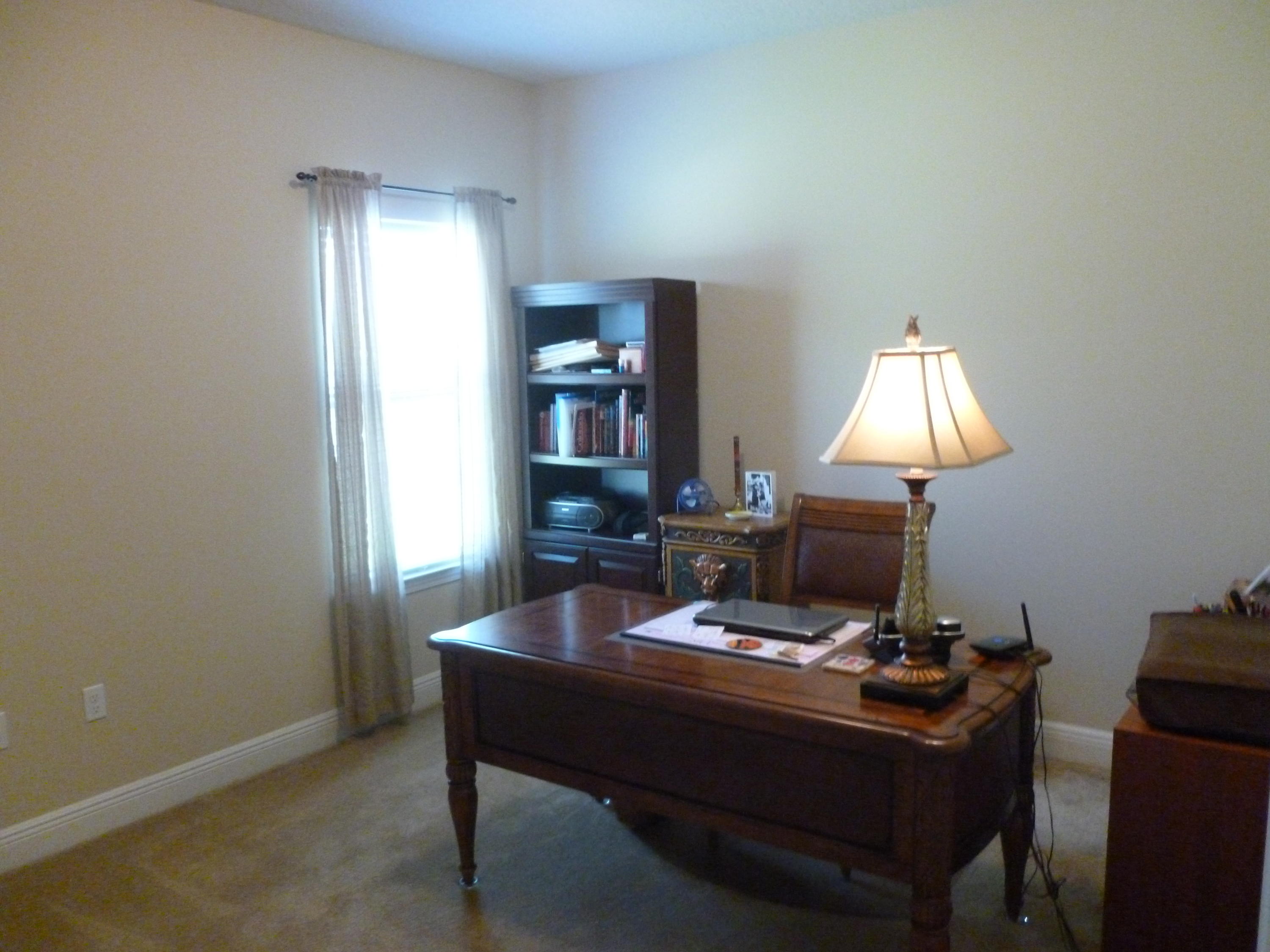 WHISPERING LAKE - Residential