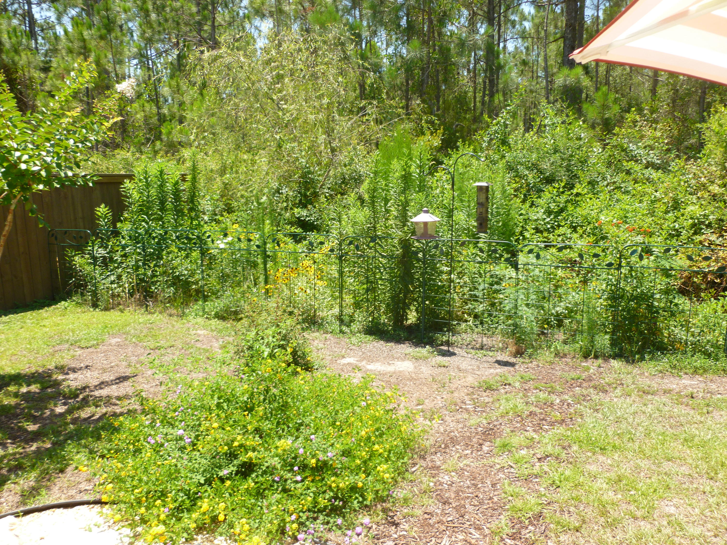 WHISPERING LAKE - Residential