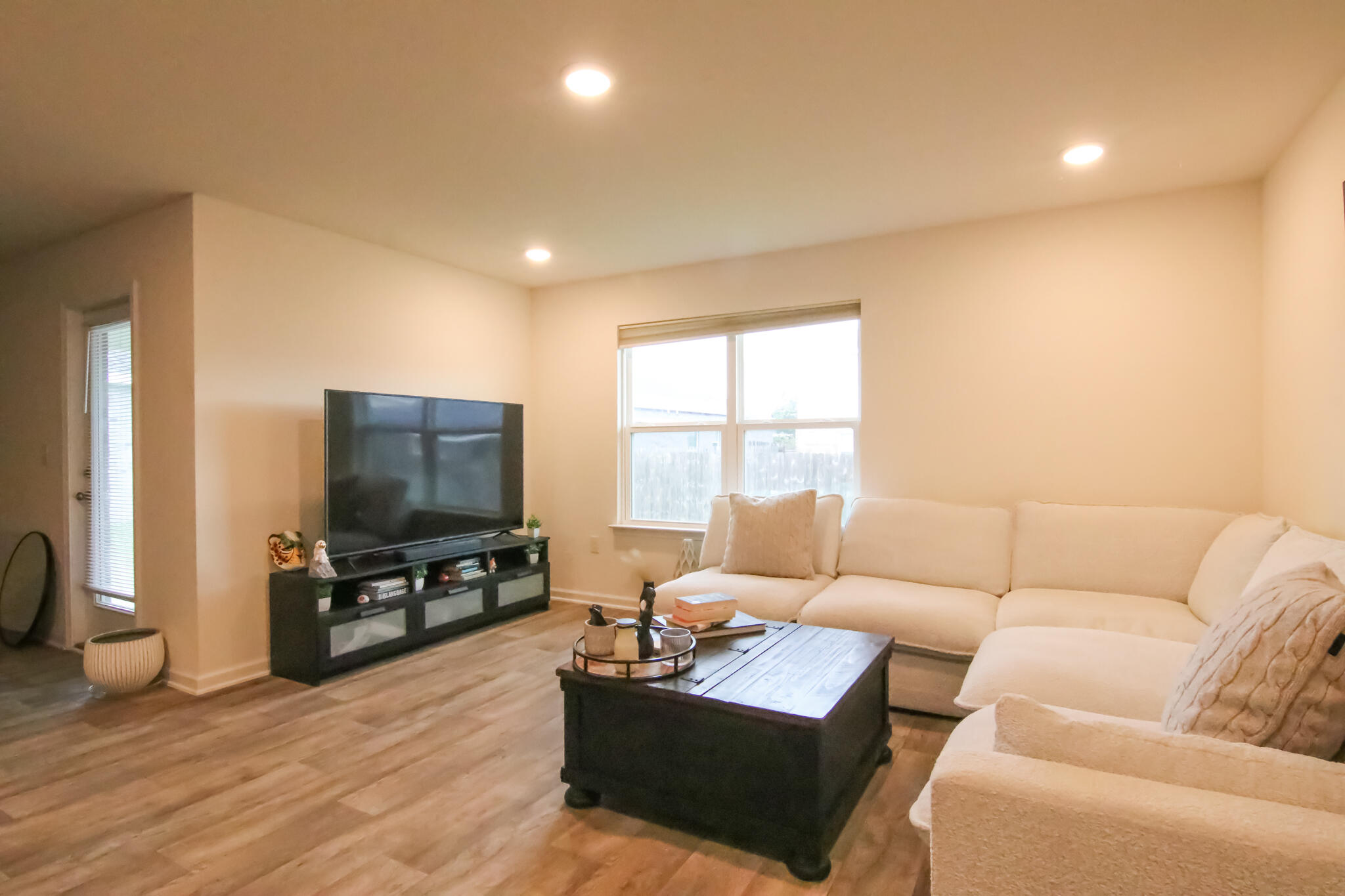 REDSTONE COMMONS PH 3 - Residential