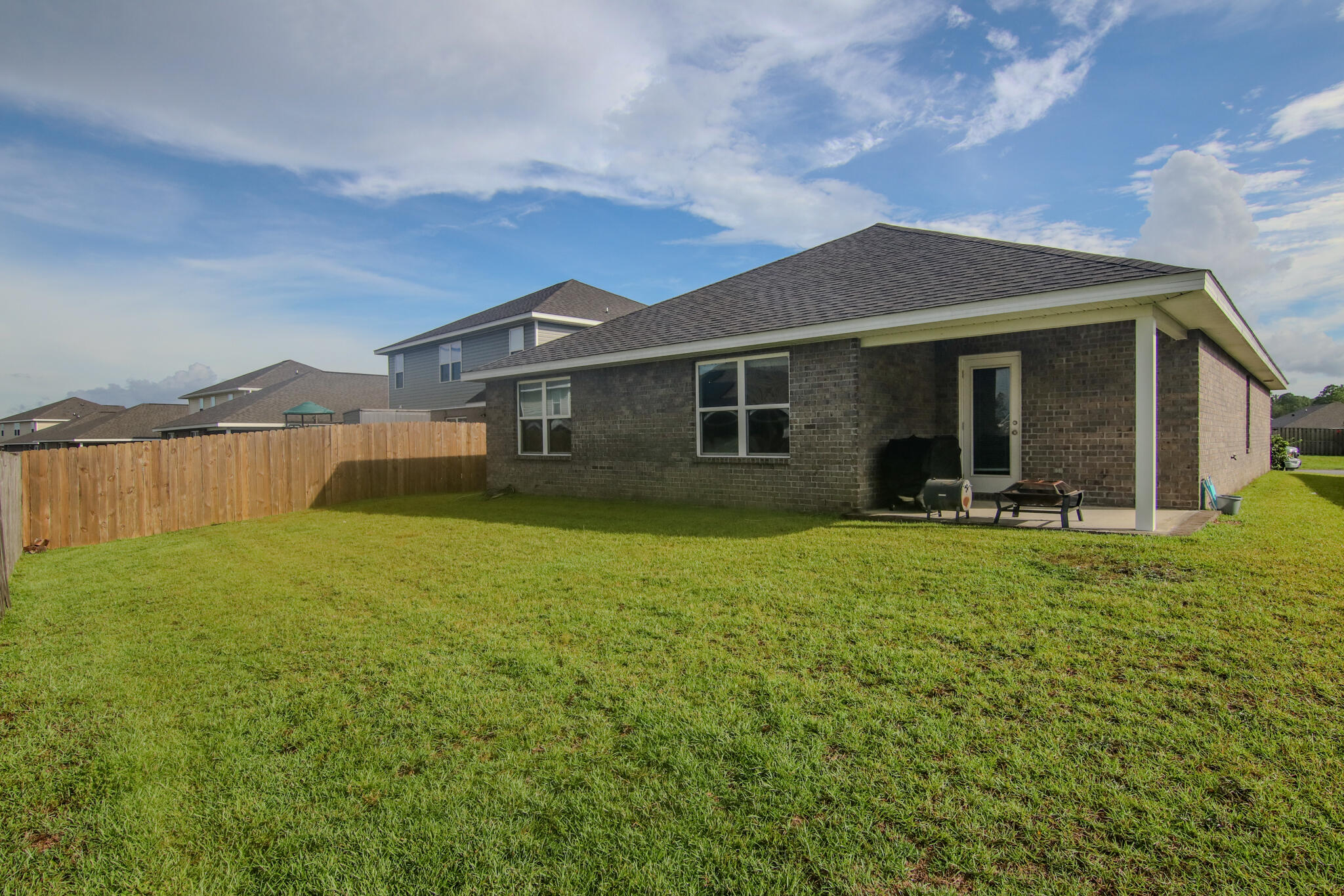 REDSTONE COMMONS PH 3 - Residential