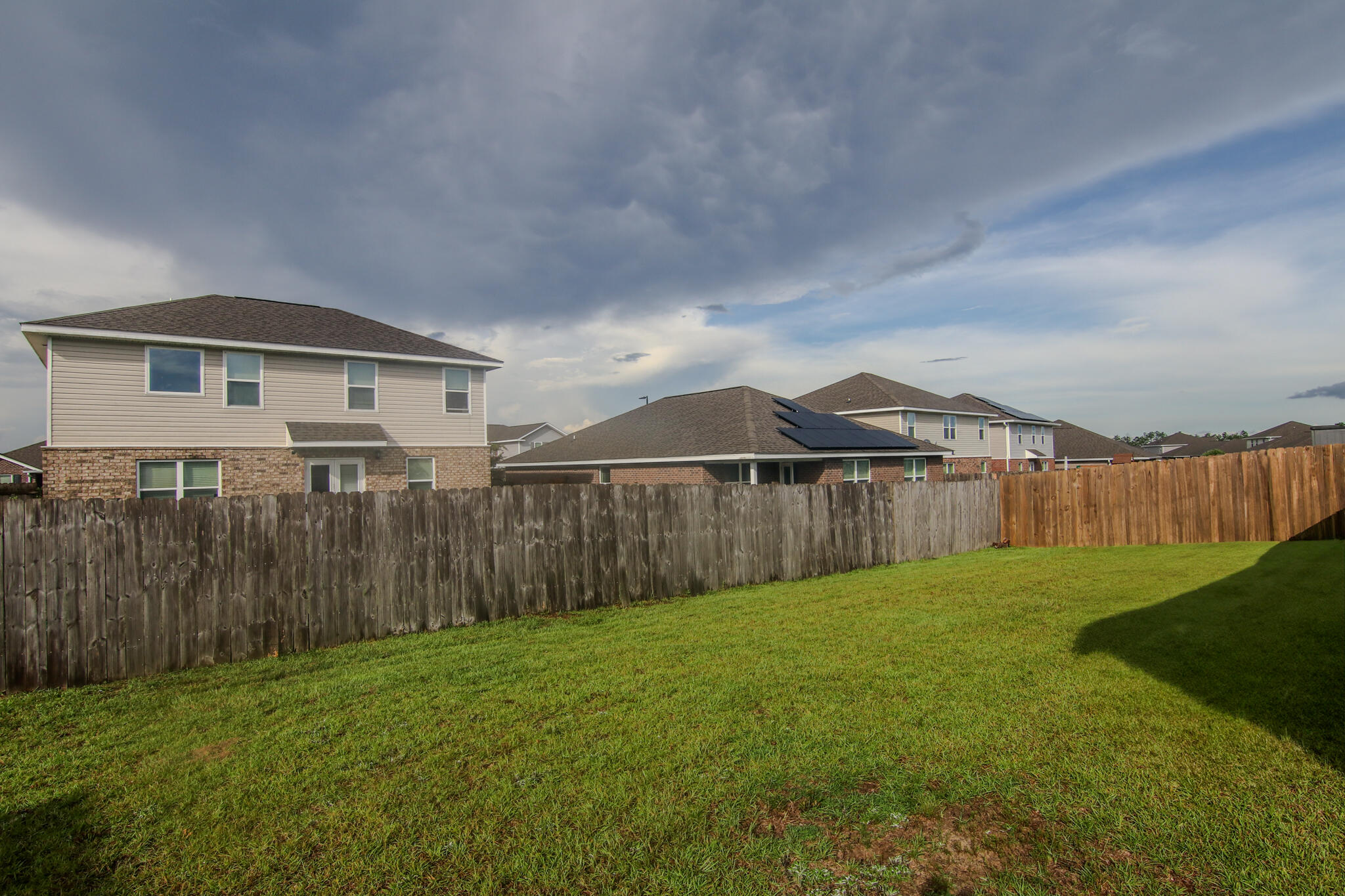 REDSTONE COMMONS PH 3 - Residential