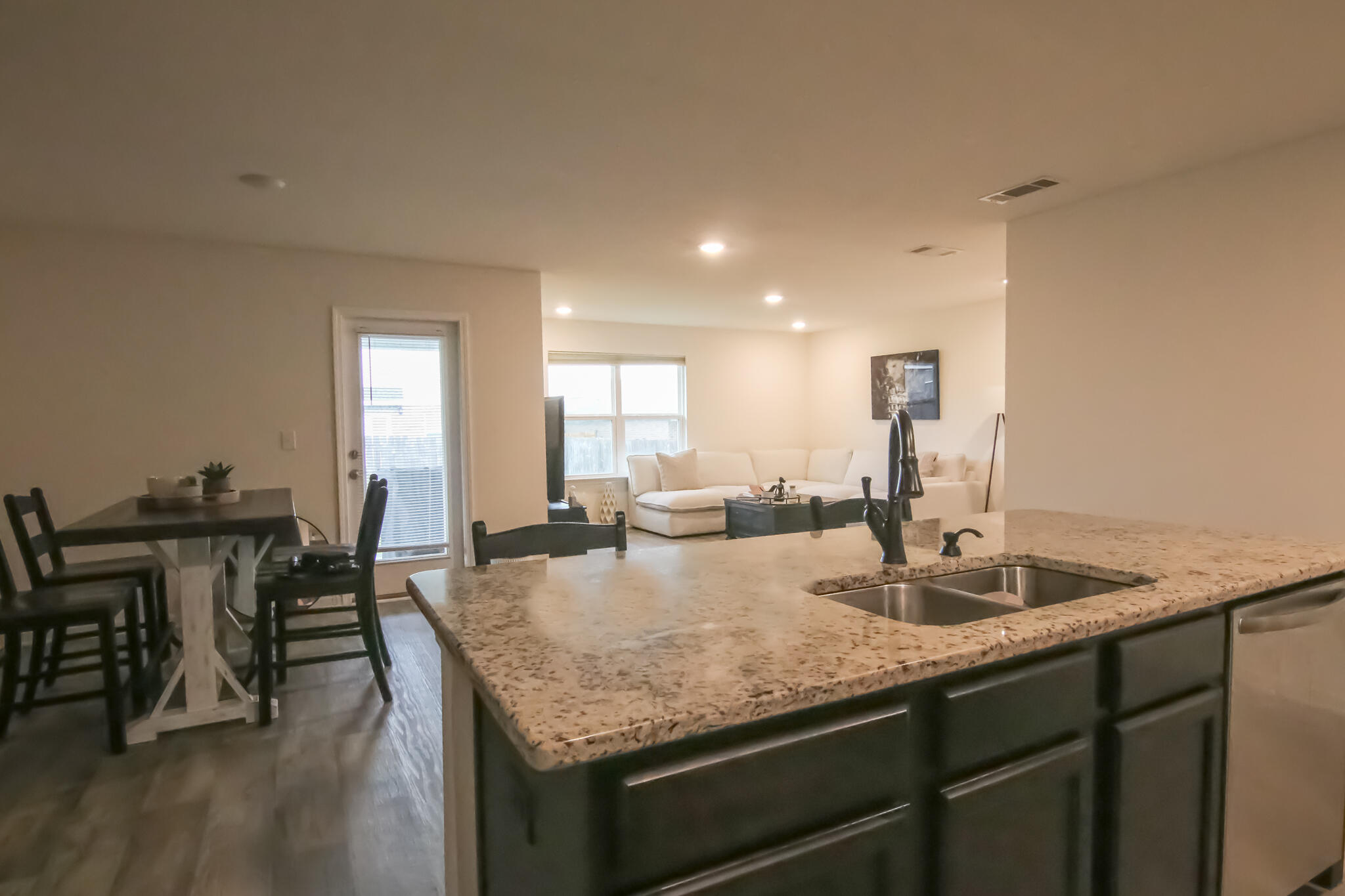 REDSTONE COMMONS PH 3 - Residential