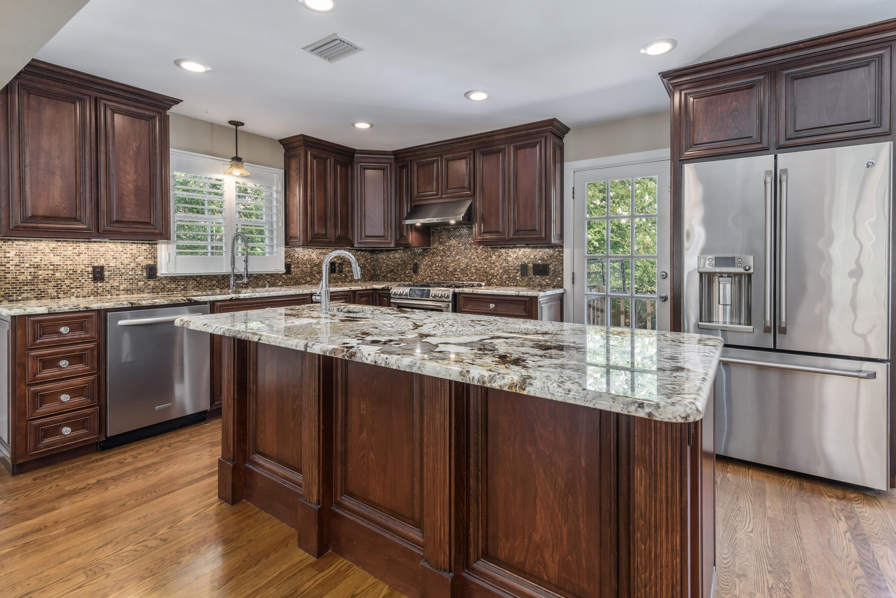 NORTHCLIFFE - Residential