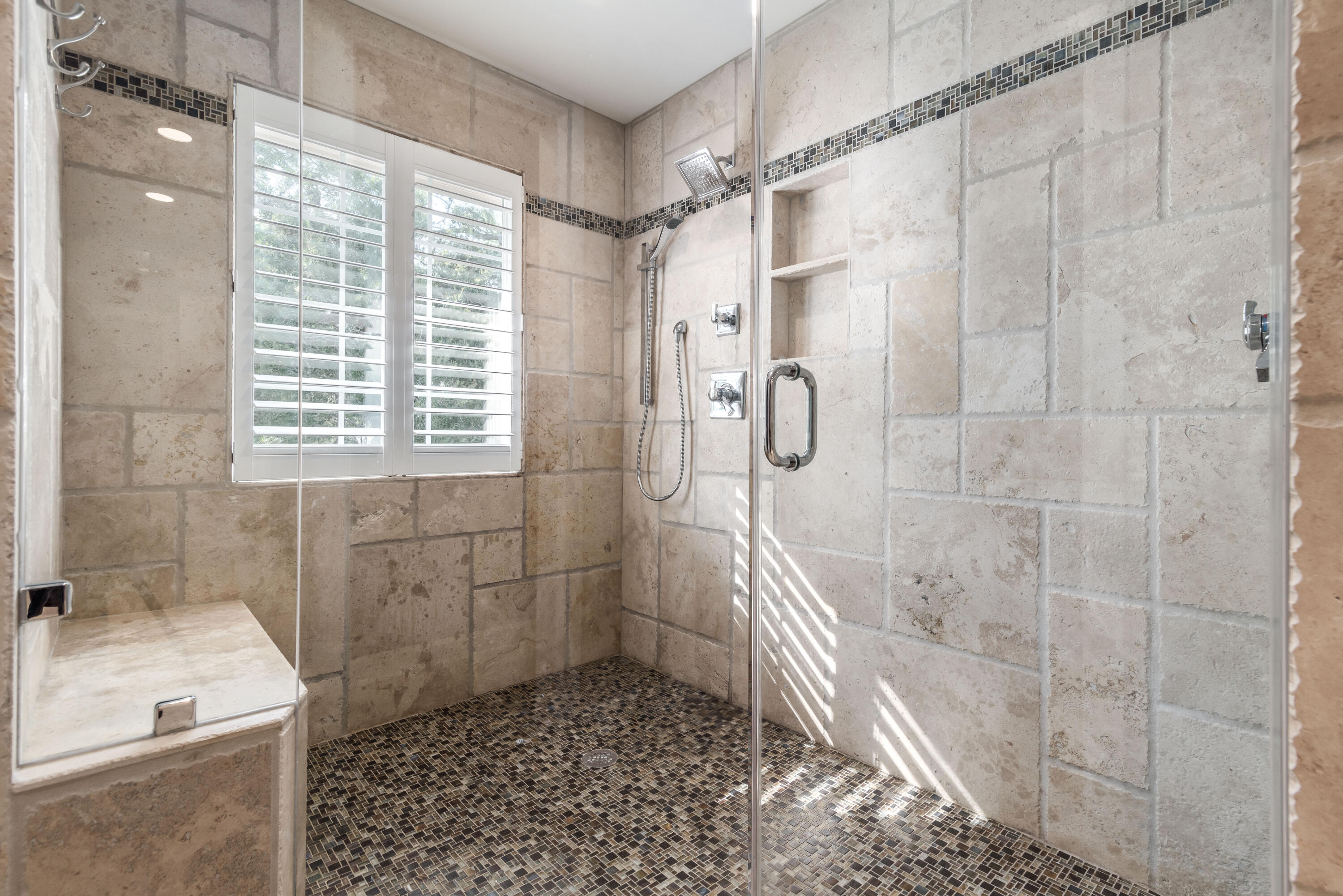 NORTHCLIFFE - Residential