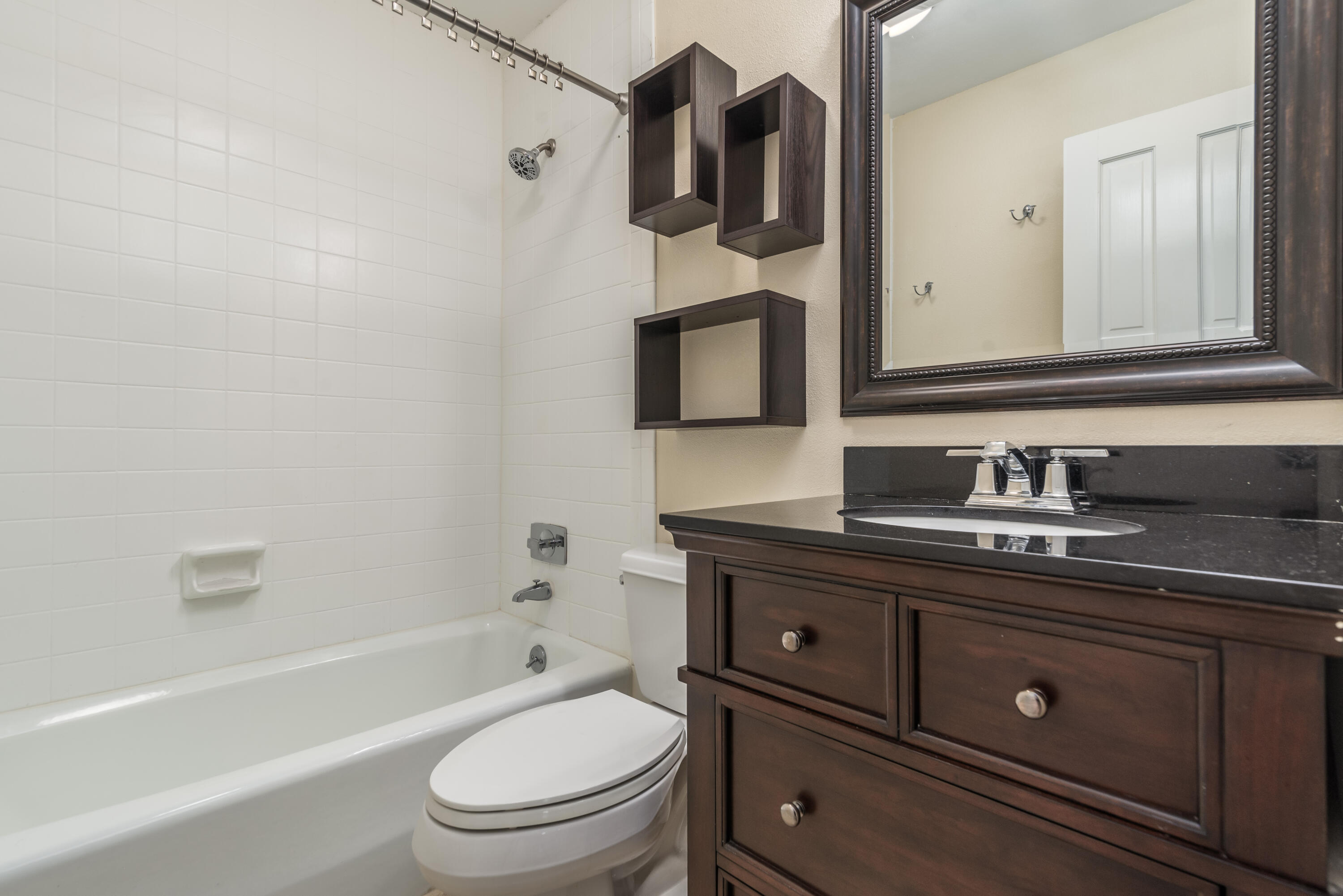 NORTHCLIFFE - Residential