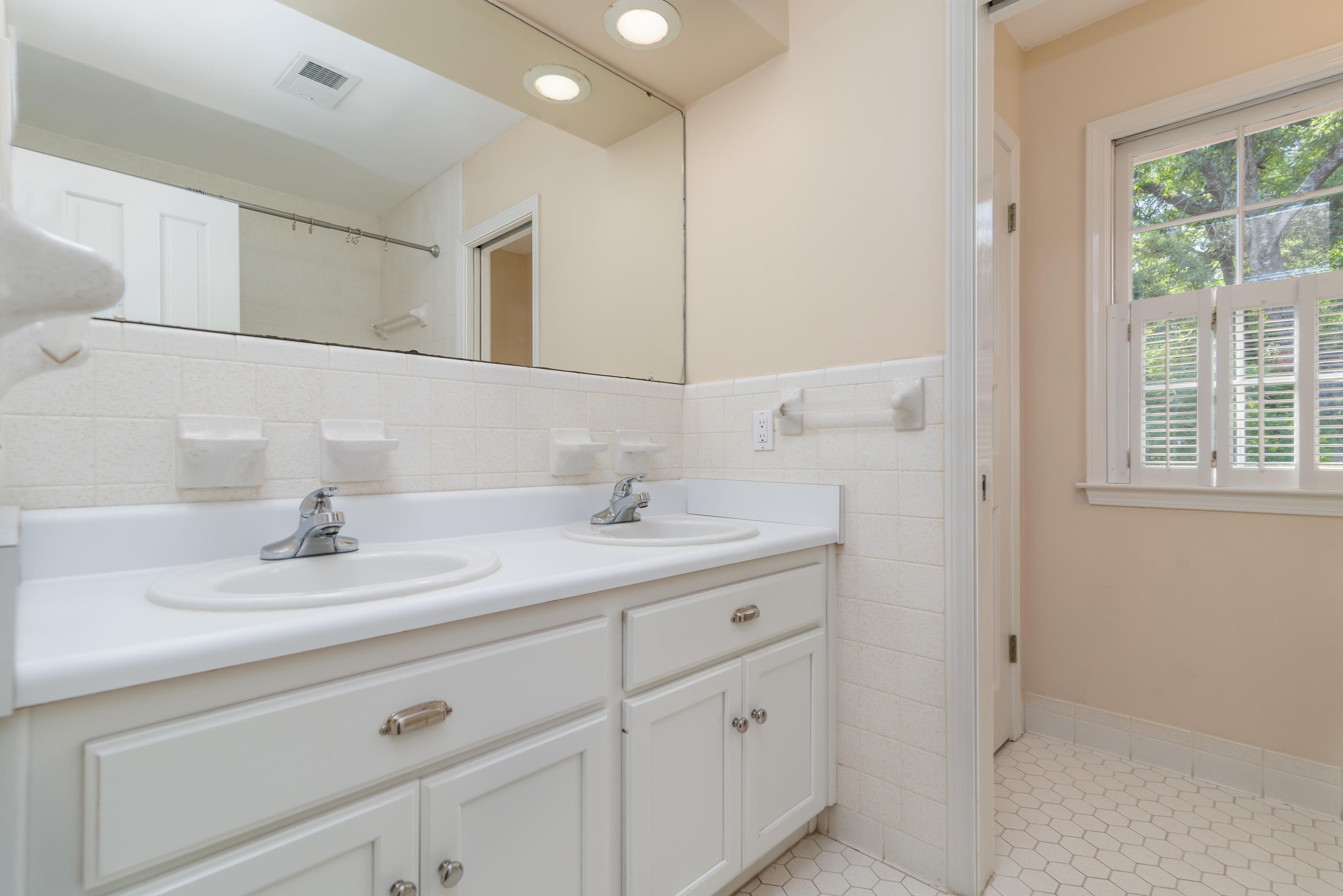 NORTHCLIFFE - Residential