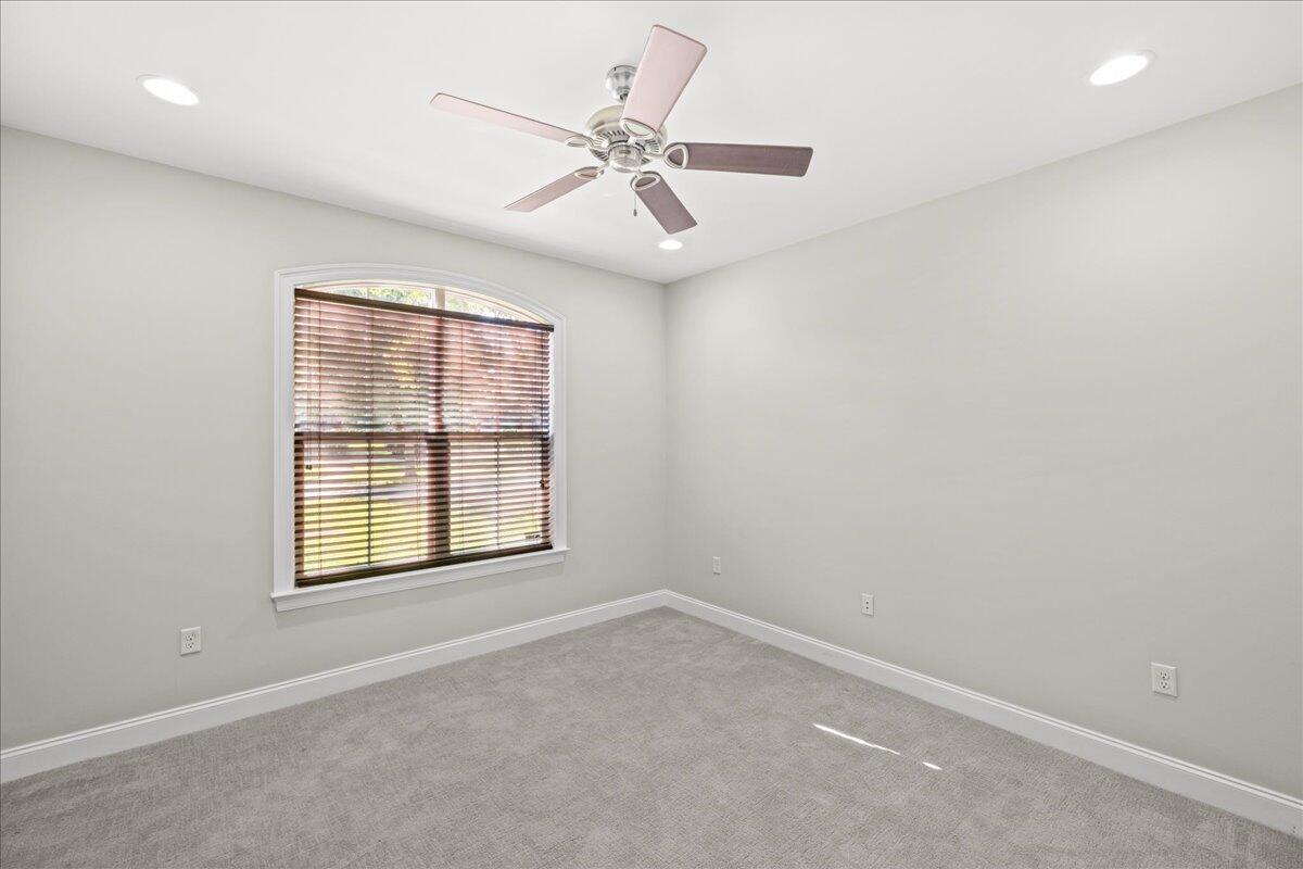 MAGNOLIA WOODS - Residential