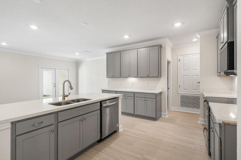 WINDSWEPT ESTATES - Residential