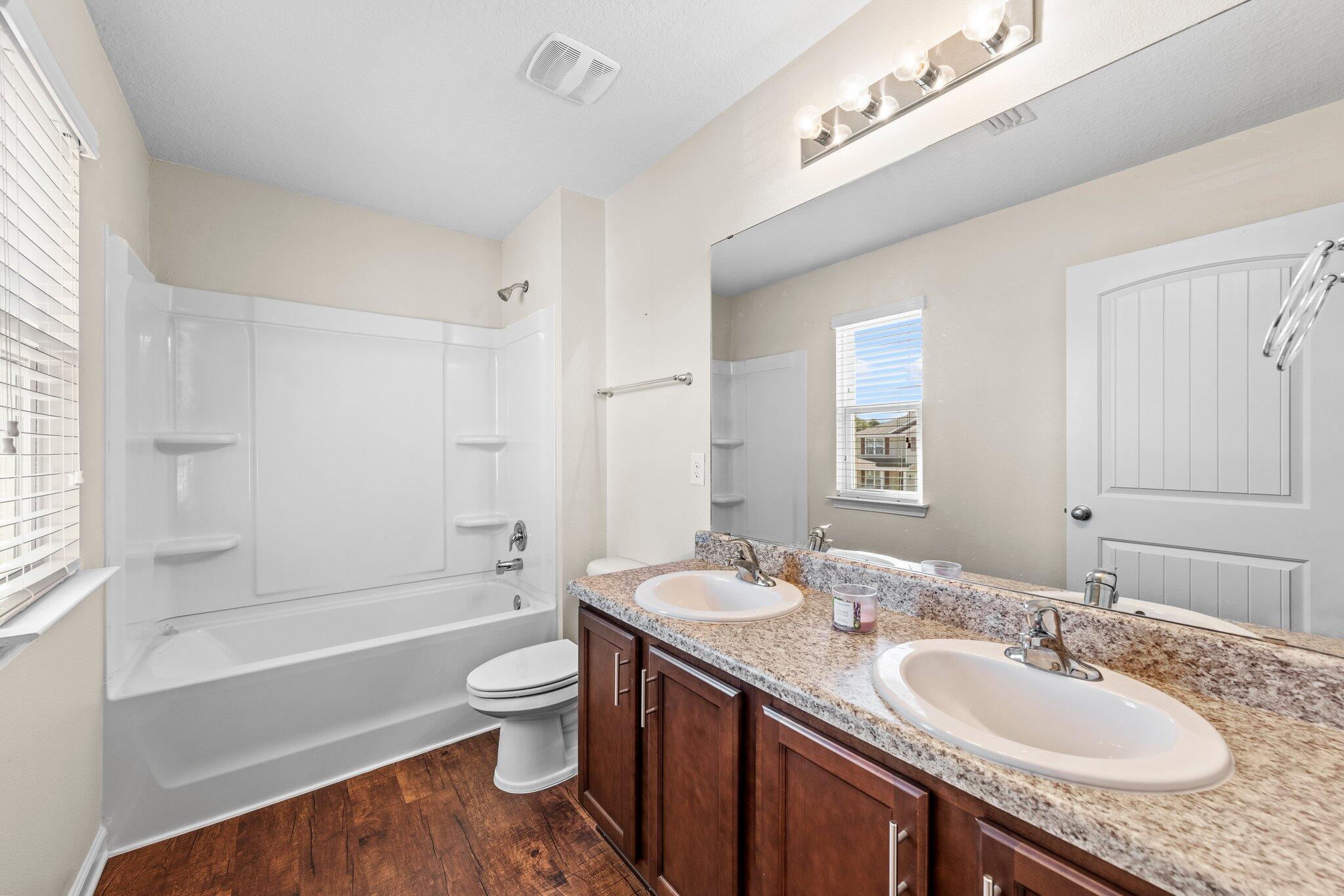 MAGNOLIA BEND - Residential