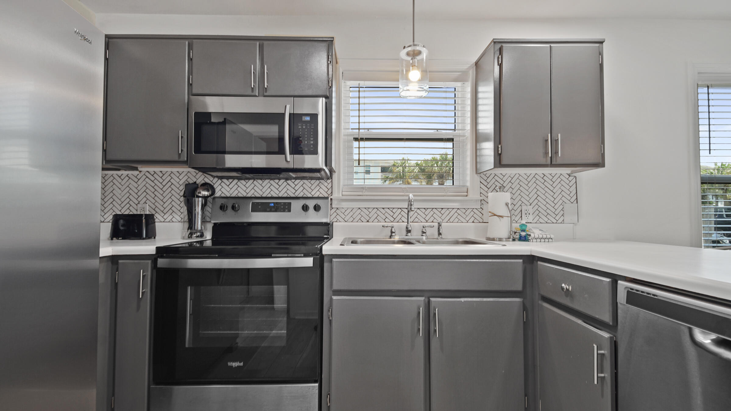 BEACHSIDE VILLAS CONDO - Residential