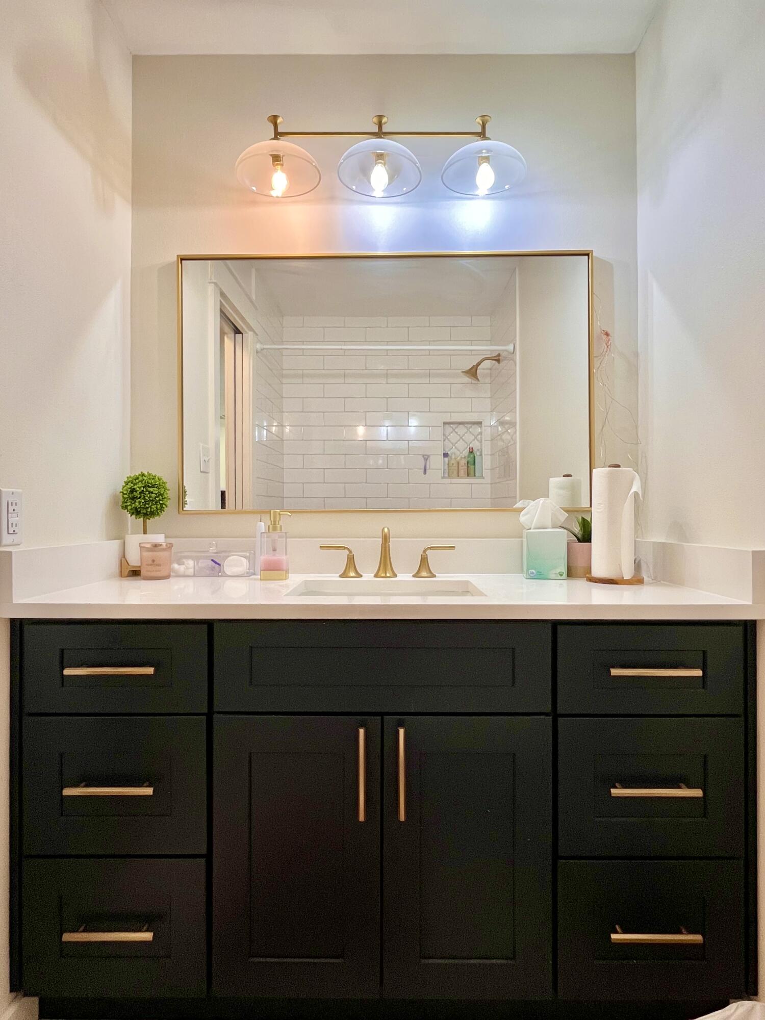 CAROL ANNE MANOR - Residential