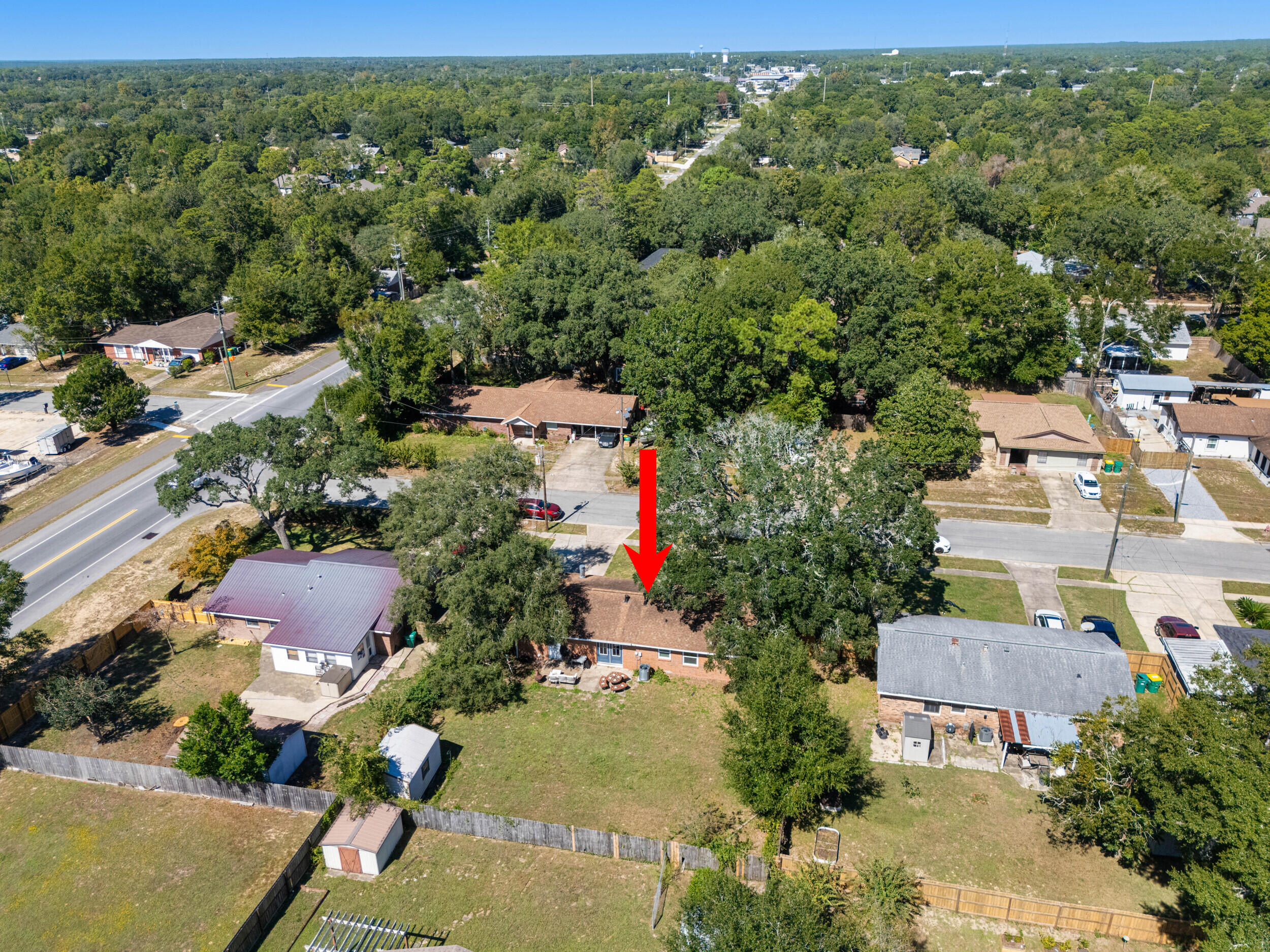 CAROL ANNE MANOR - Residential