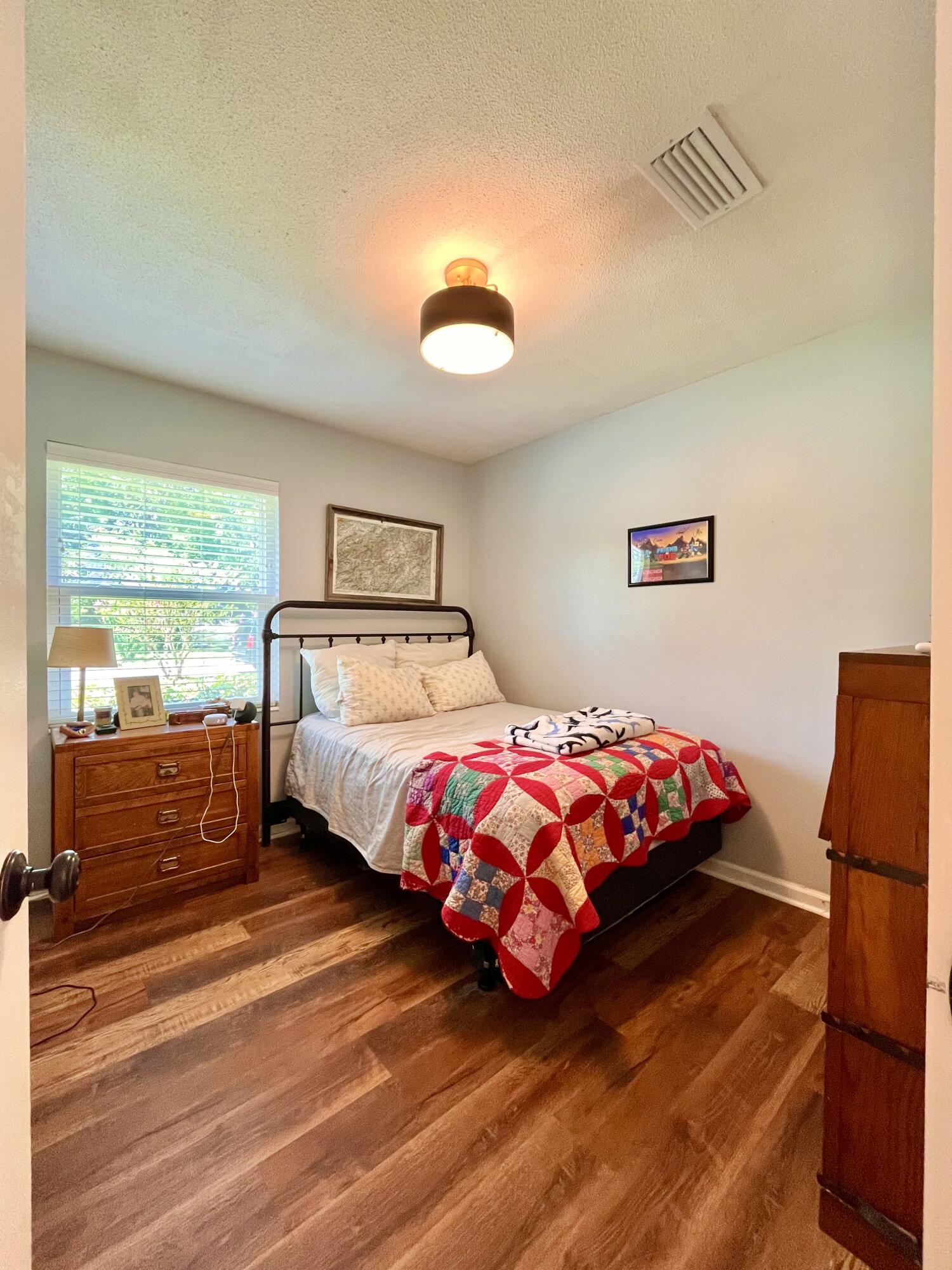 CAROL ANNE MANOR - Residential