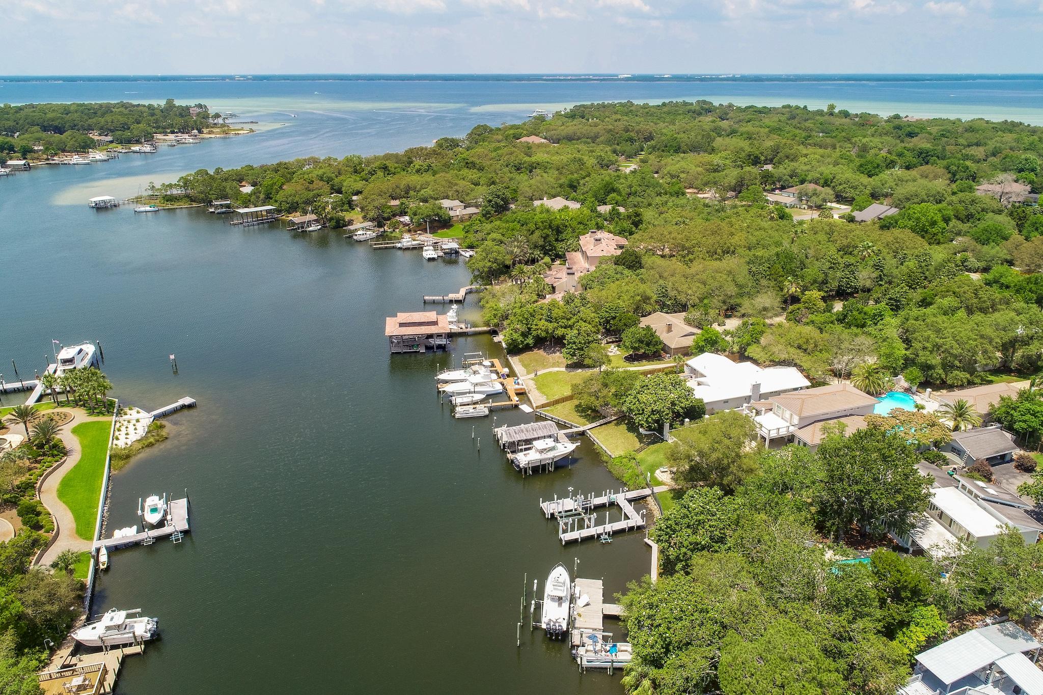 JOES BAYOU 1ST ADDN - Residential