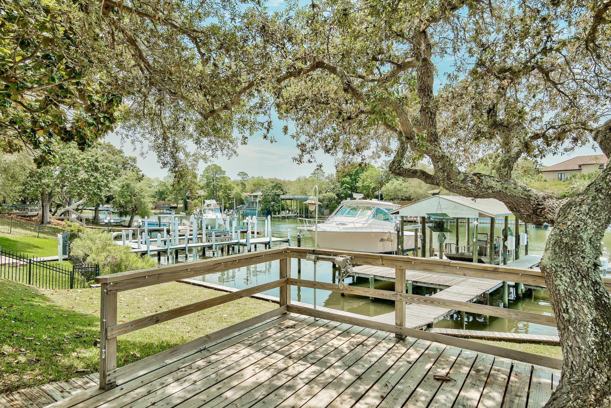 JOES BAYOU 1ST ADDN - Residential