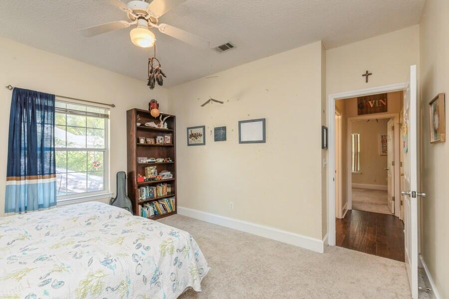 HUNTINGTON S/D PH 1 - Residential Lease