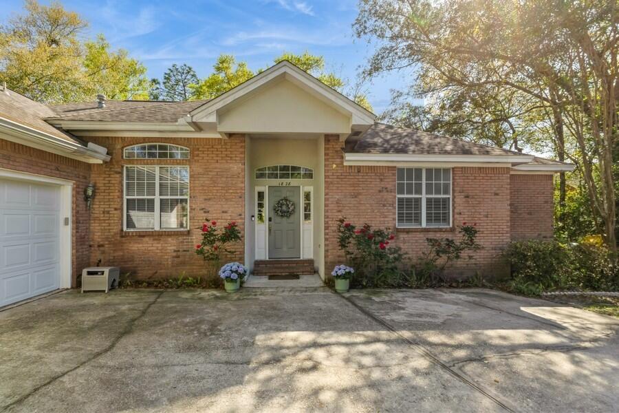 HUNTINGTON S/D PH 1 - Residential Lease