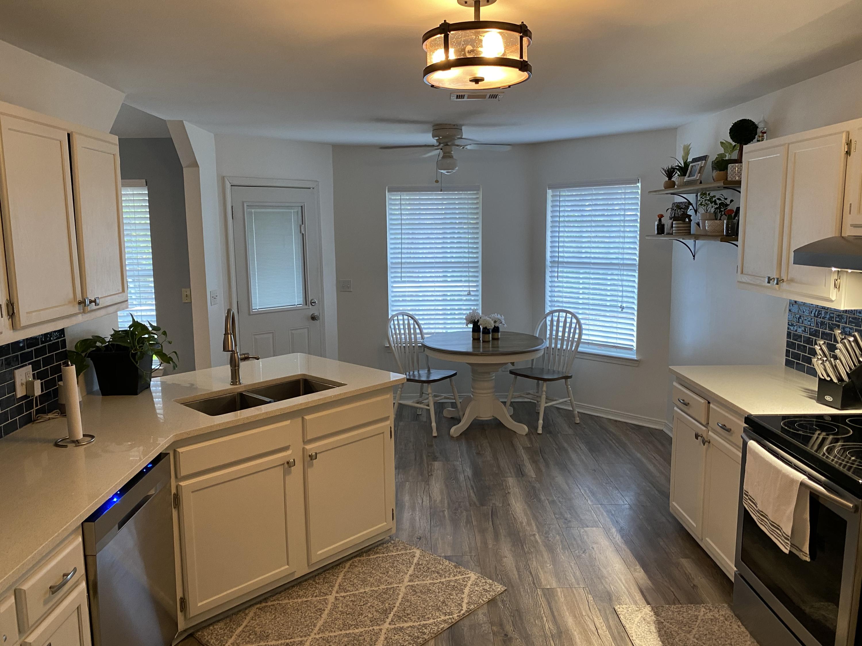 CHATEAU PRES DE LA MER - Residential