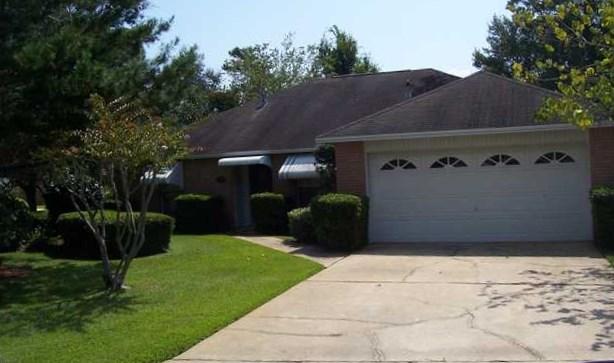 PARKWOOD SQUARE PH 1 - Residential Lease