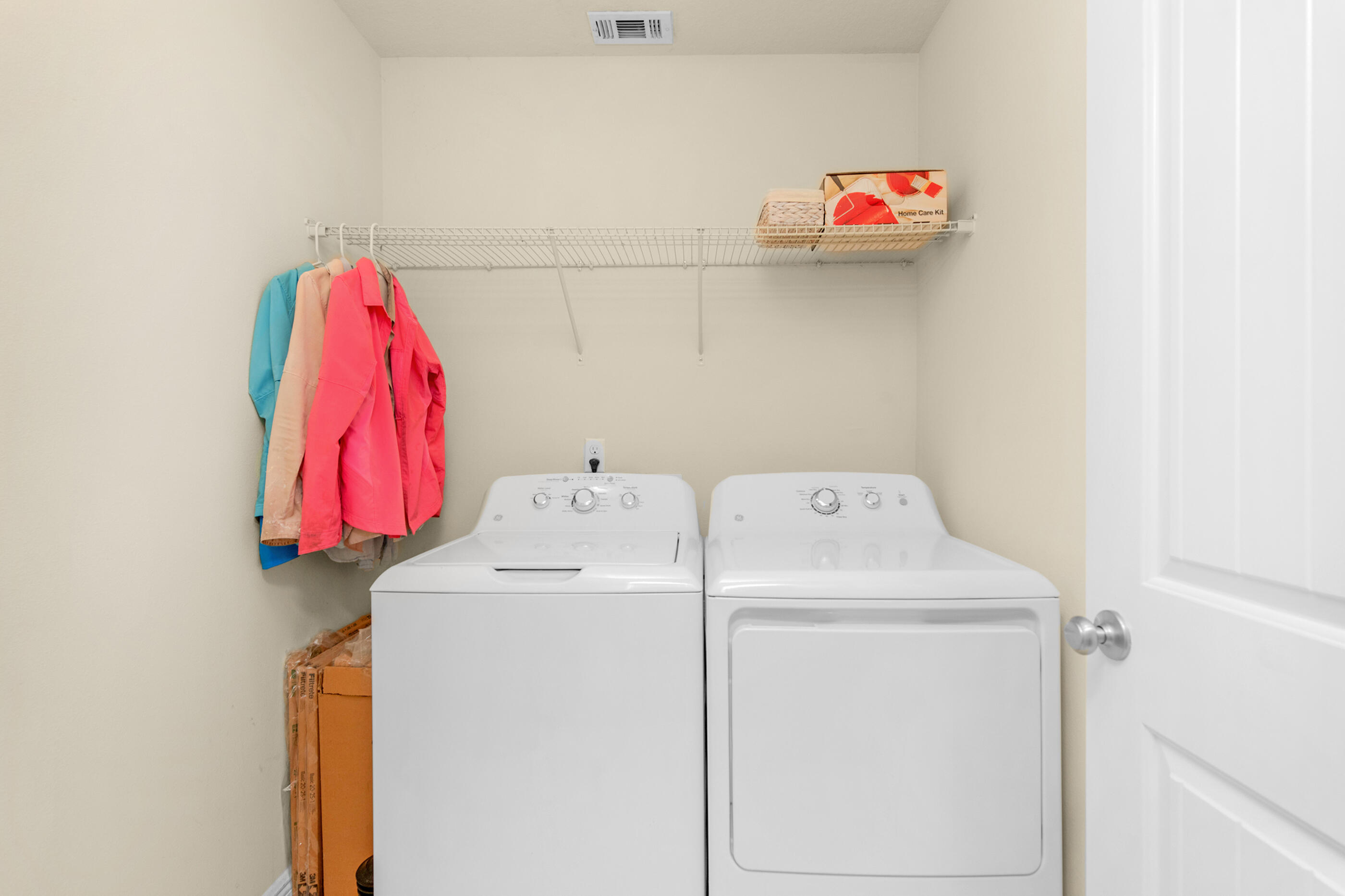 WATER OAKS T/H - Residential