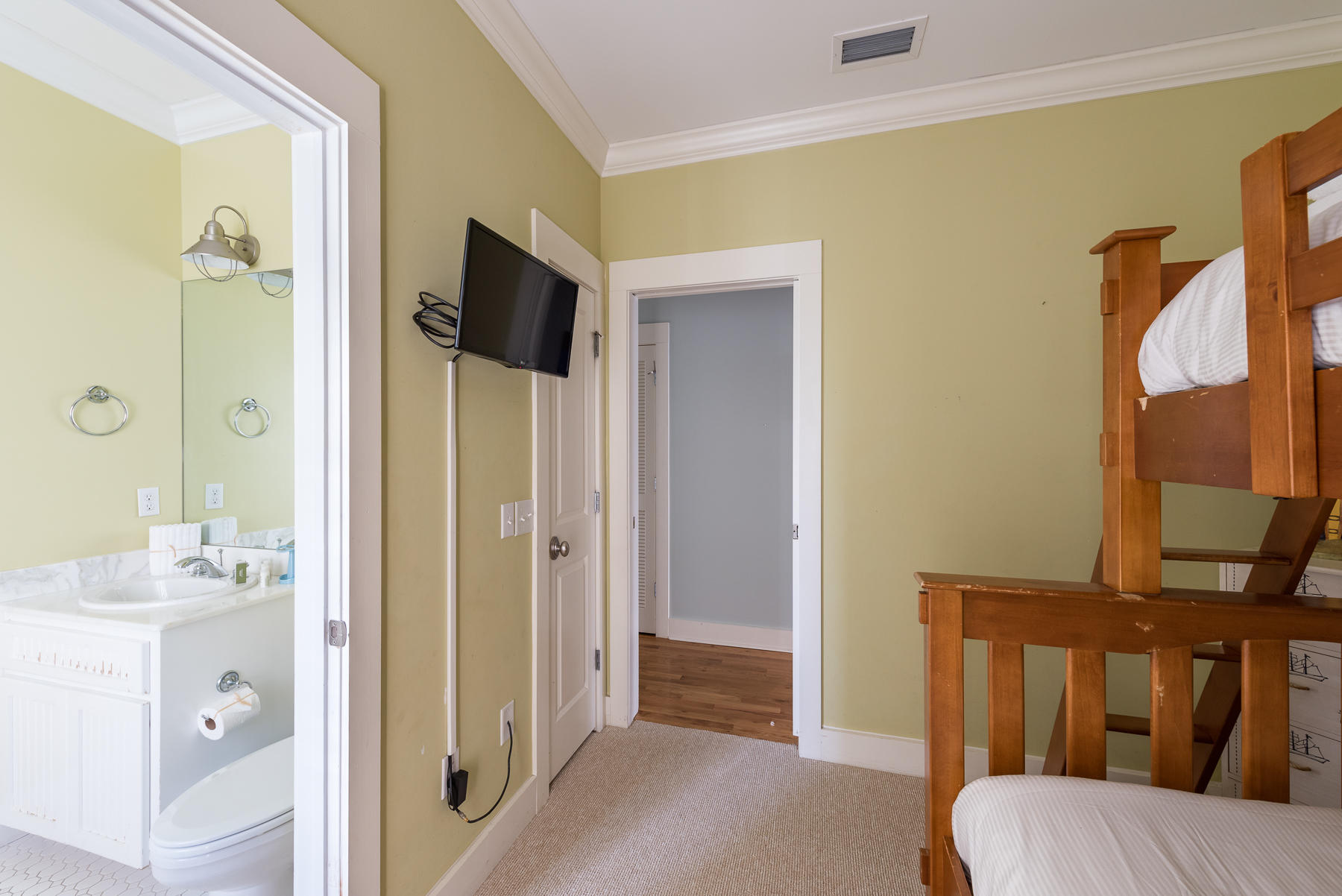 WATER'S EDGE - Residential